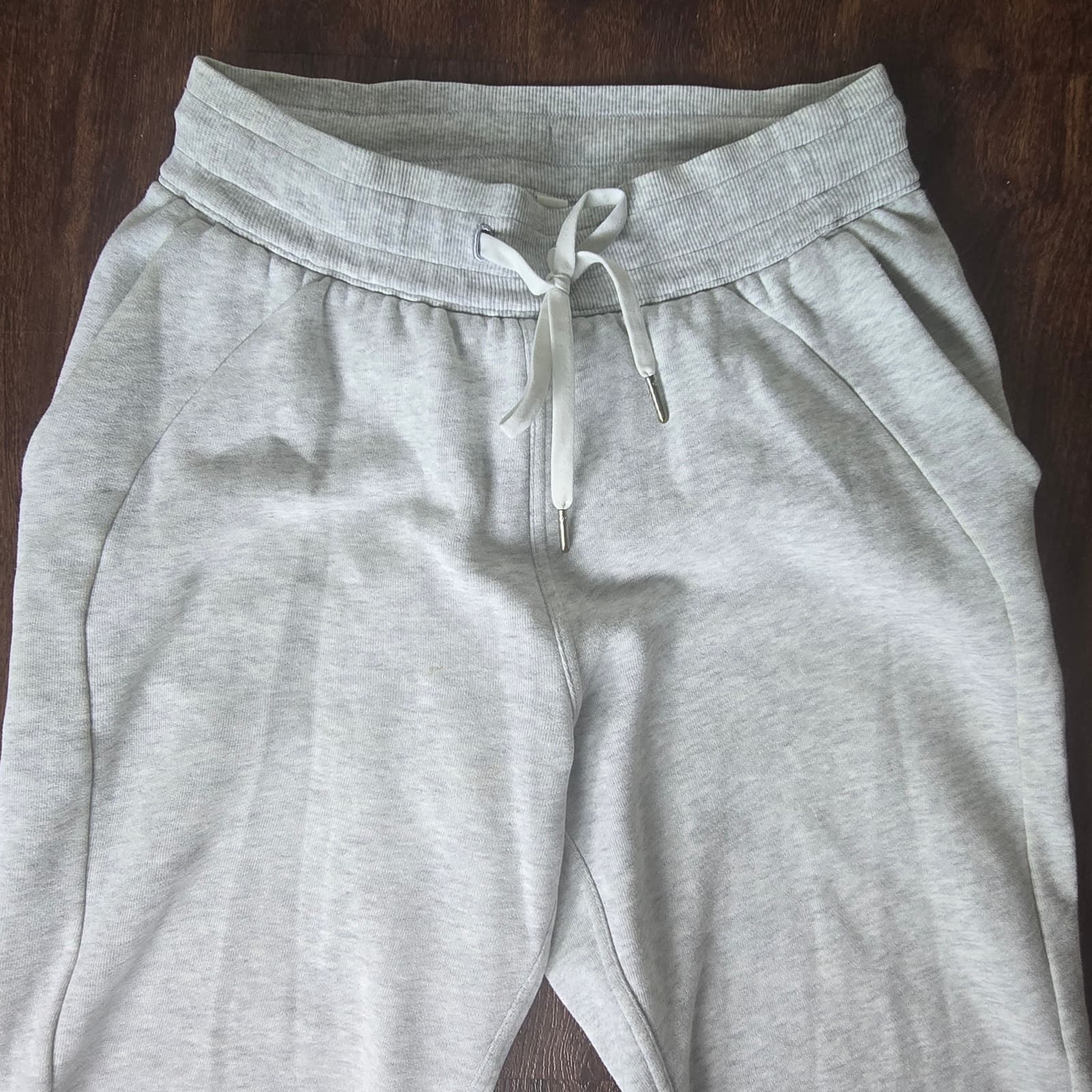 Lululemon Scuba High-Rise Relaxed Jogger - White - Size 6 - Style - Thumbnail 4
