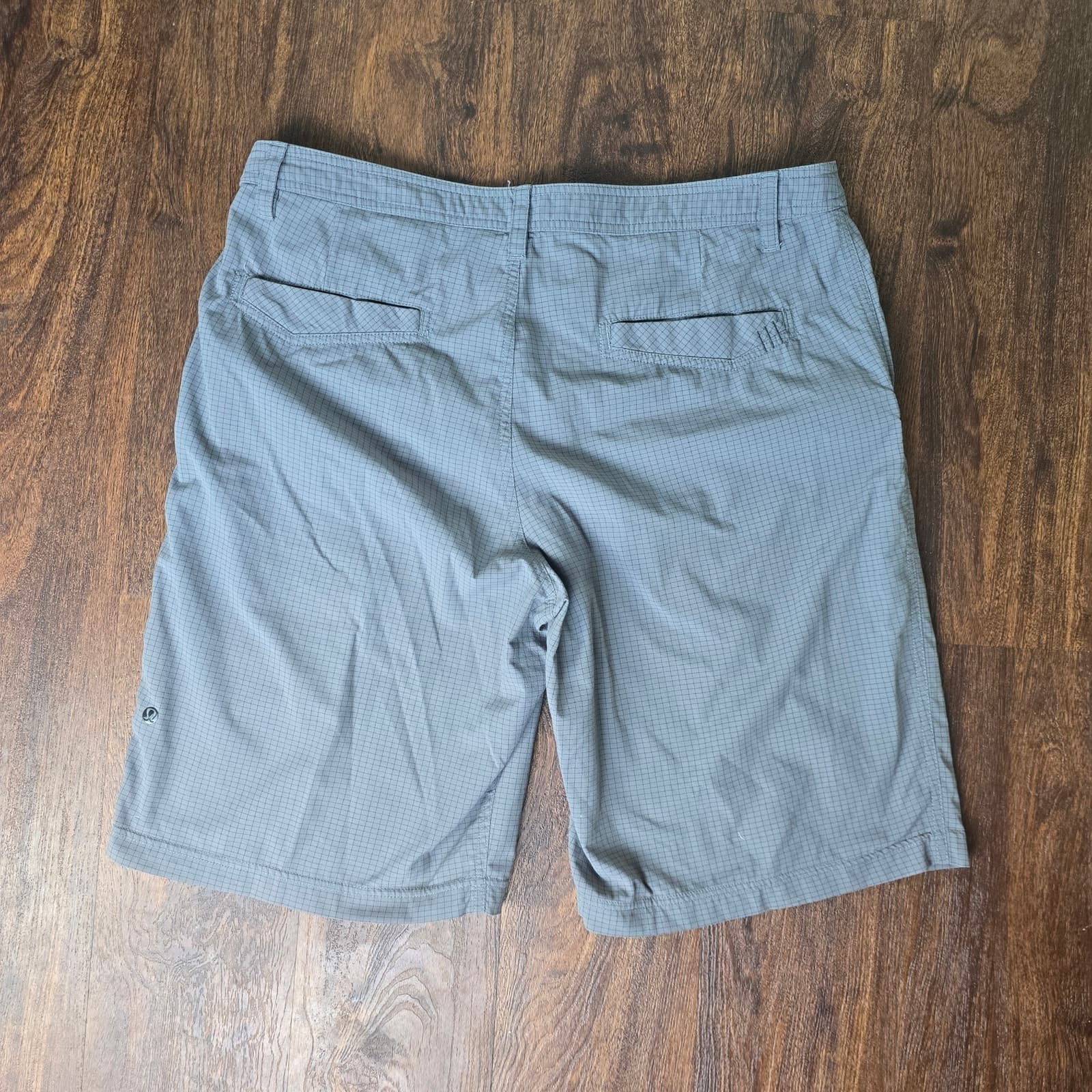 Lululemon Men's Kahuna Shorts - Grey Graph - Size 38 - Thumbnail 5