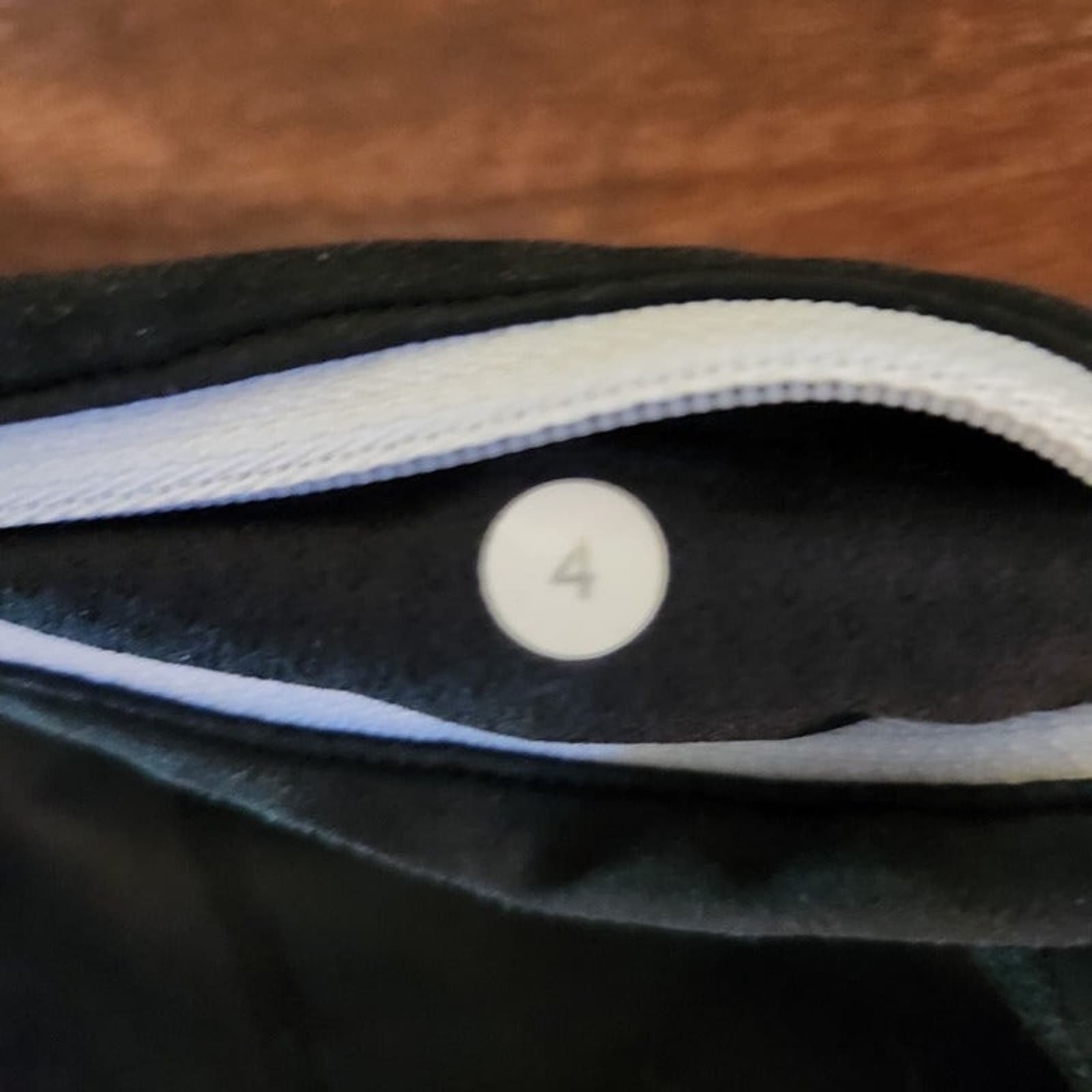 Lululemon Run Inspire Crop Mid-Rise Leggings Black/White Size 4 - Thumbnail 4