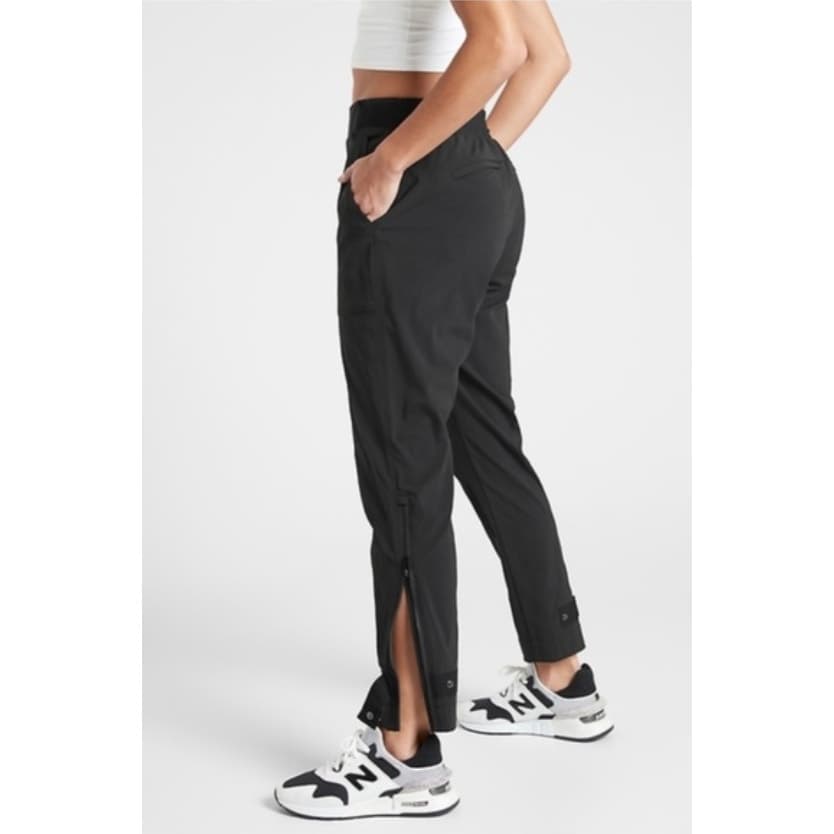 Athleta Trekkie Pant - Black - Size 2 - Style # 330625 - Thumbnail 3
