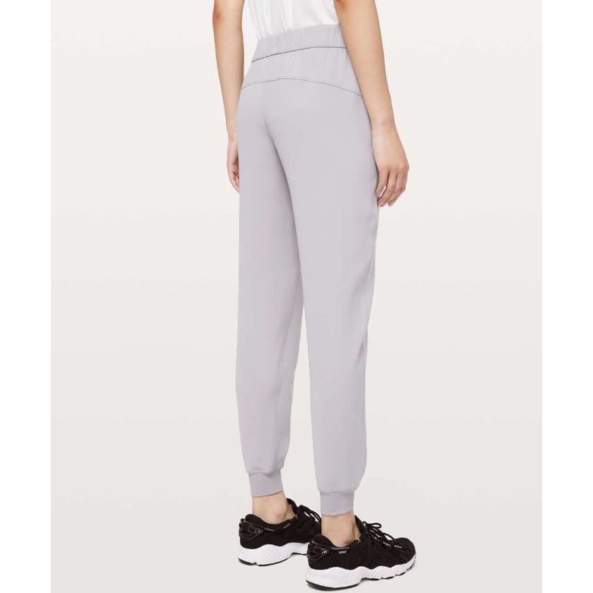 Lululemon On The Fly Jogger - Silverscreen - Size 4 - Style # W5BZDSq - Thumbnail 3