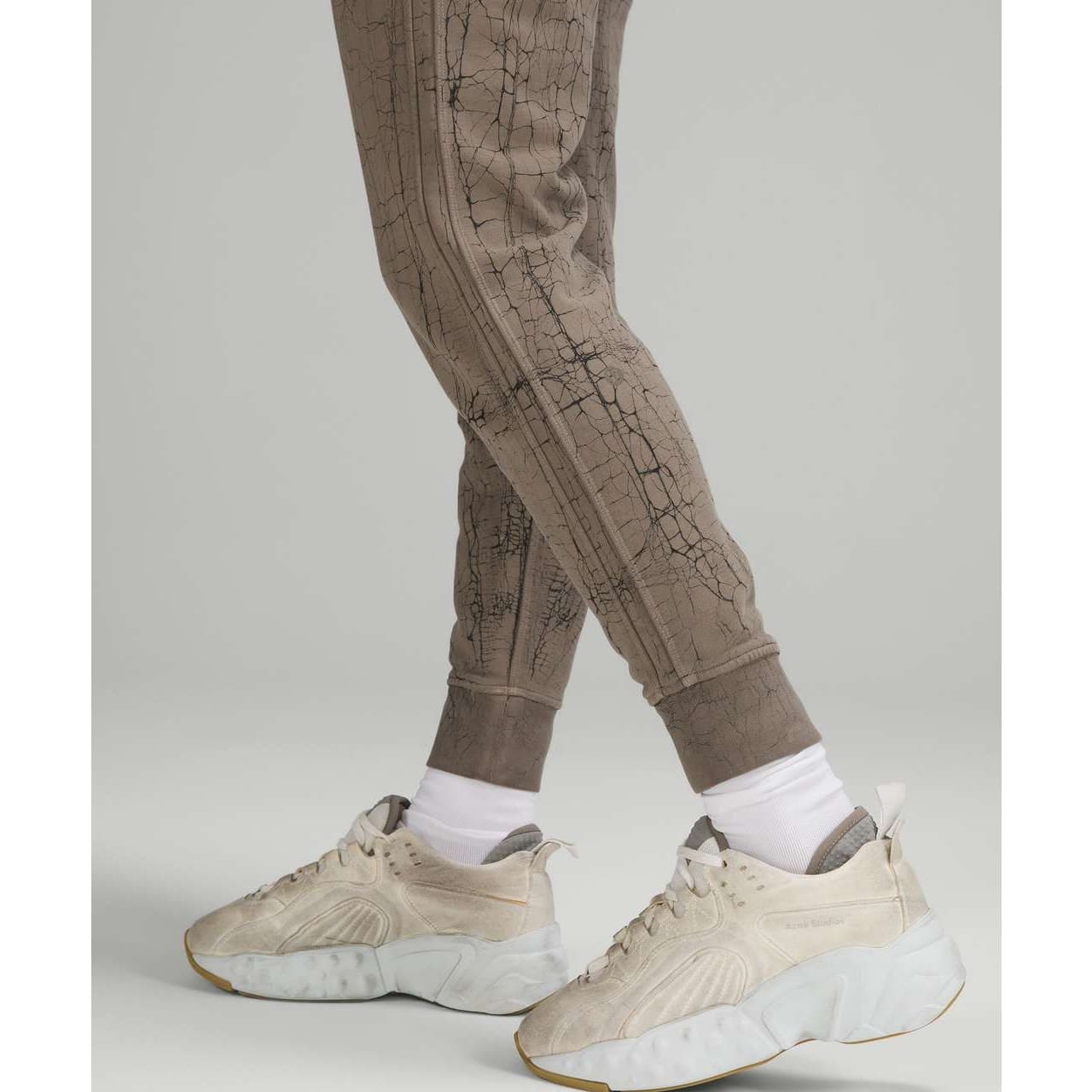 Lululemon Warm Down Jogger *7/8 Length in Thread Dye Rover Black, Size 0 - Thumbnail 5