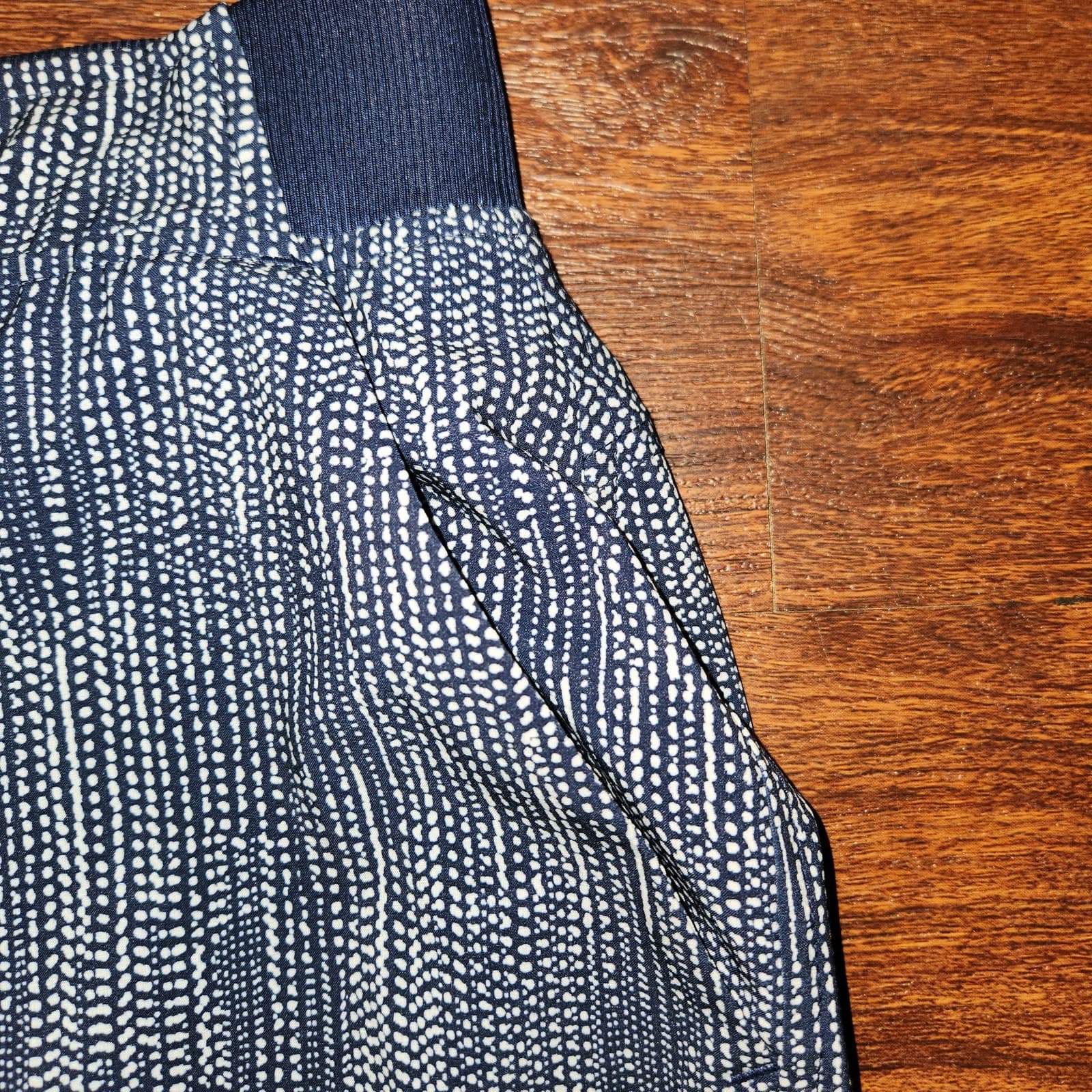 Athleta Batiik Midtown Woven Hiking Skirt Skort, Blue, Size 4 - Thumbnail 3