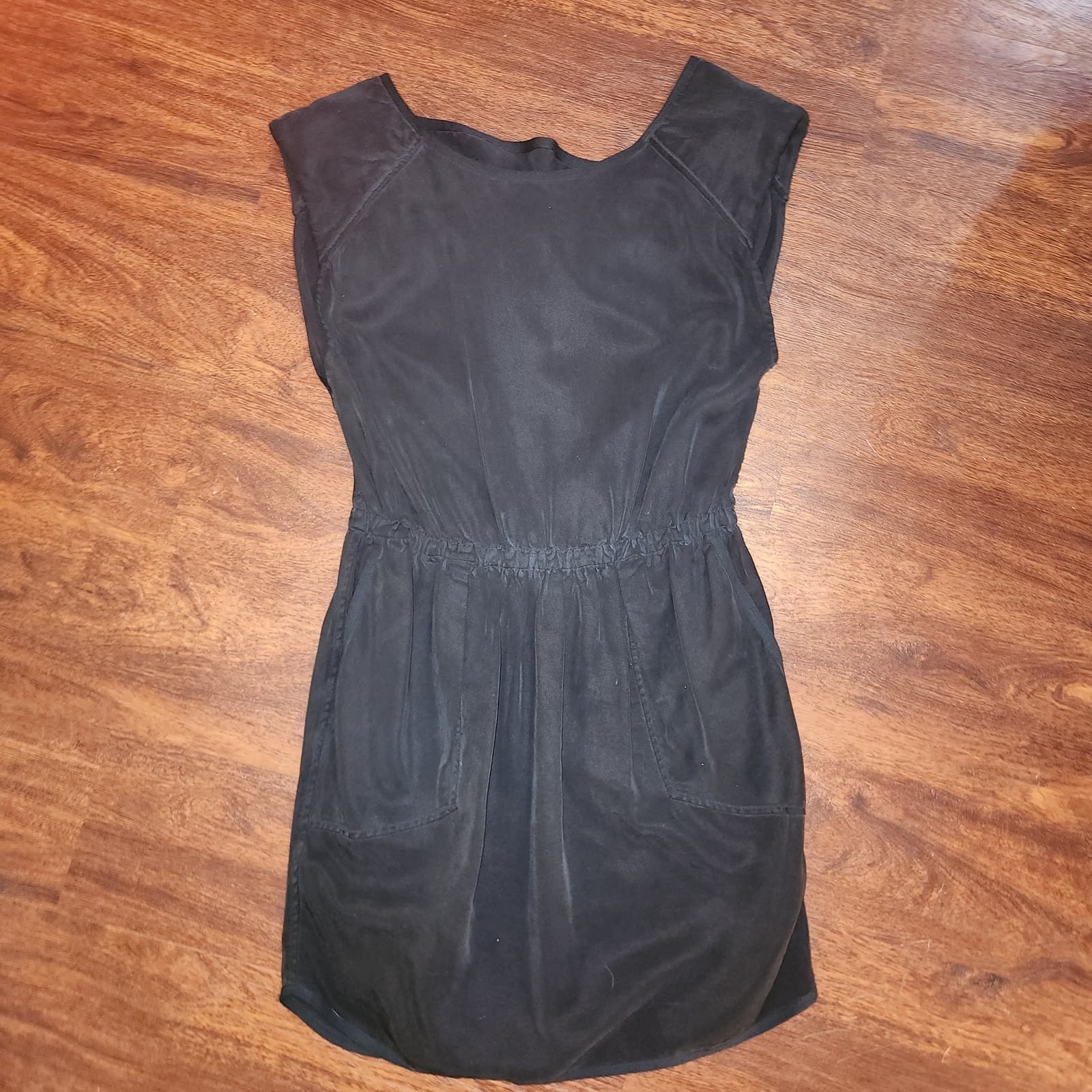 Wilfred Black Off Shoulder Mini Dress with Cap Sleeves Pockets Size 4 - Thumbnail 2