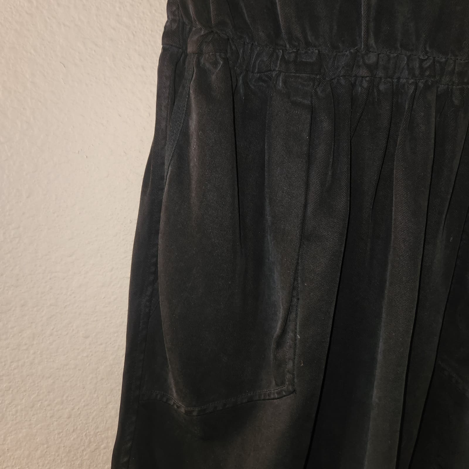 Wilfred Black Off Shoulder Mini Dress with Cap Sleeves Pockets Size 4 - Thumbnail 3