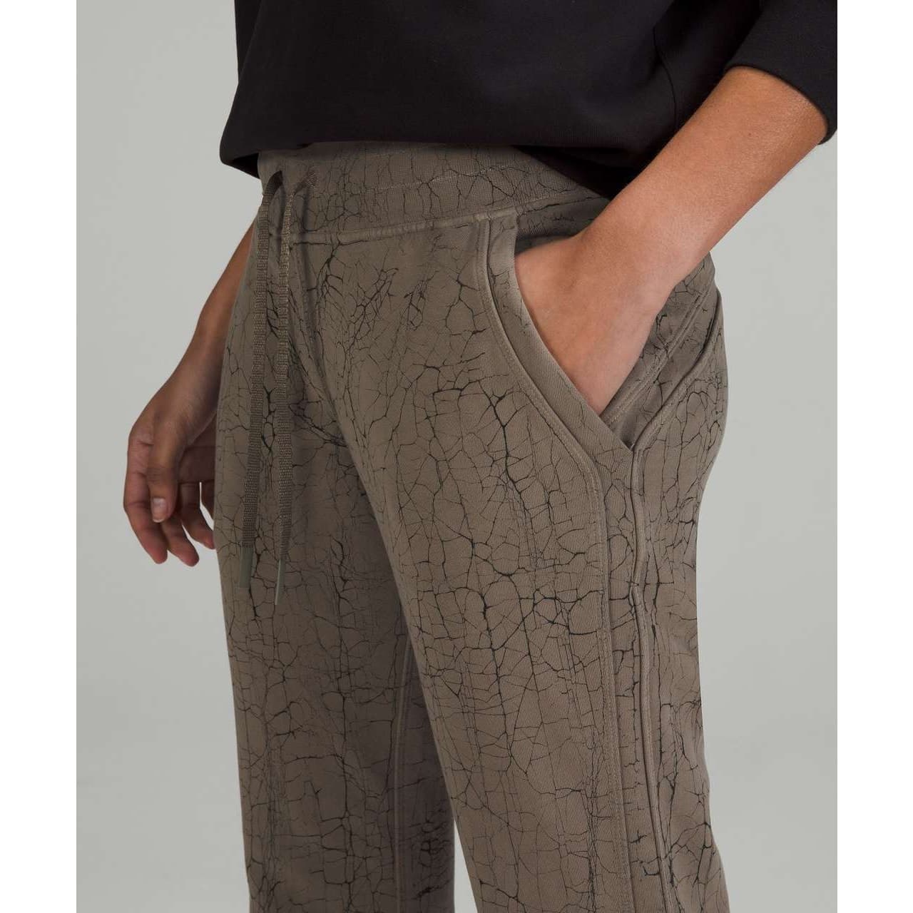 Lululemon Warm Down Jogger *7/8 Length in Thread Dye Rover Black, Size 0 - Thumbnail 4