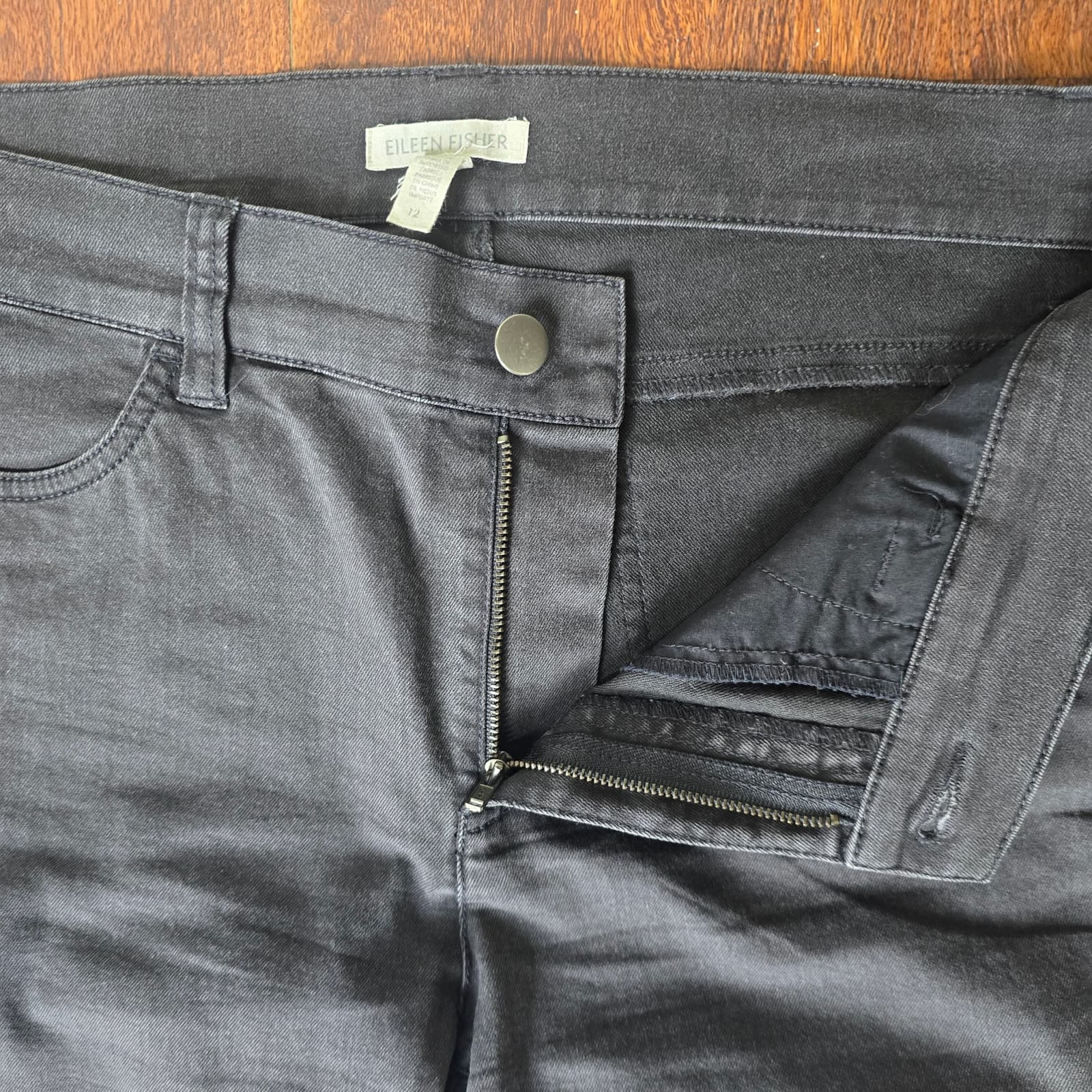 Eileen Fisher Black High-Rise Stretch Cotton Denim - Size 12 - Thumbnail 4