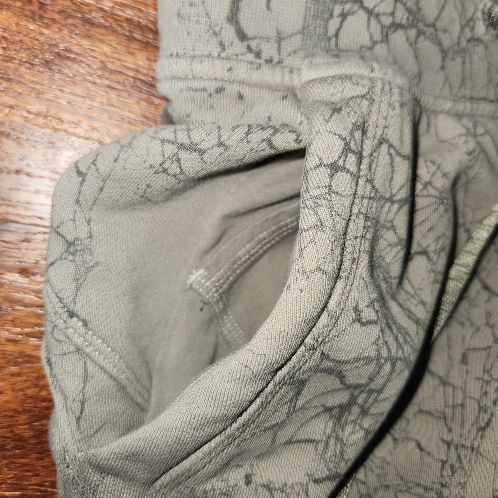 Lululemon Warm Down Jogger *7/8 Length in Thread Dye Rover Black, Size 0 - Thumbnail 10