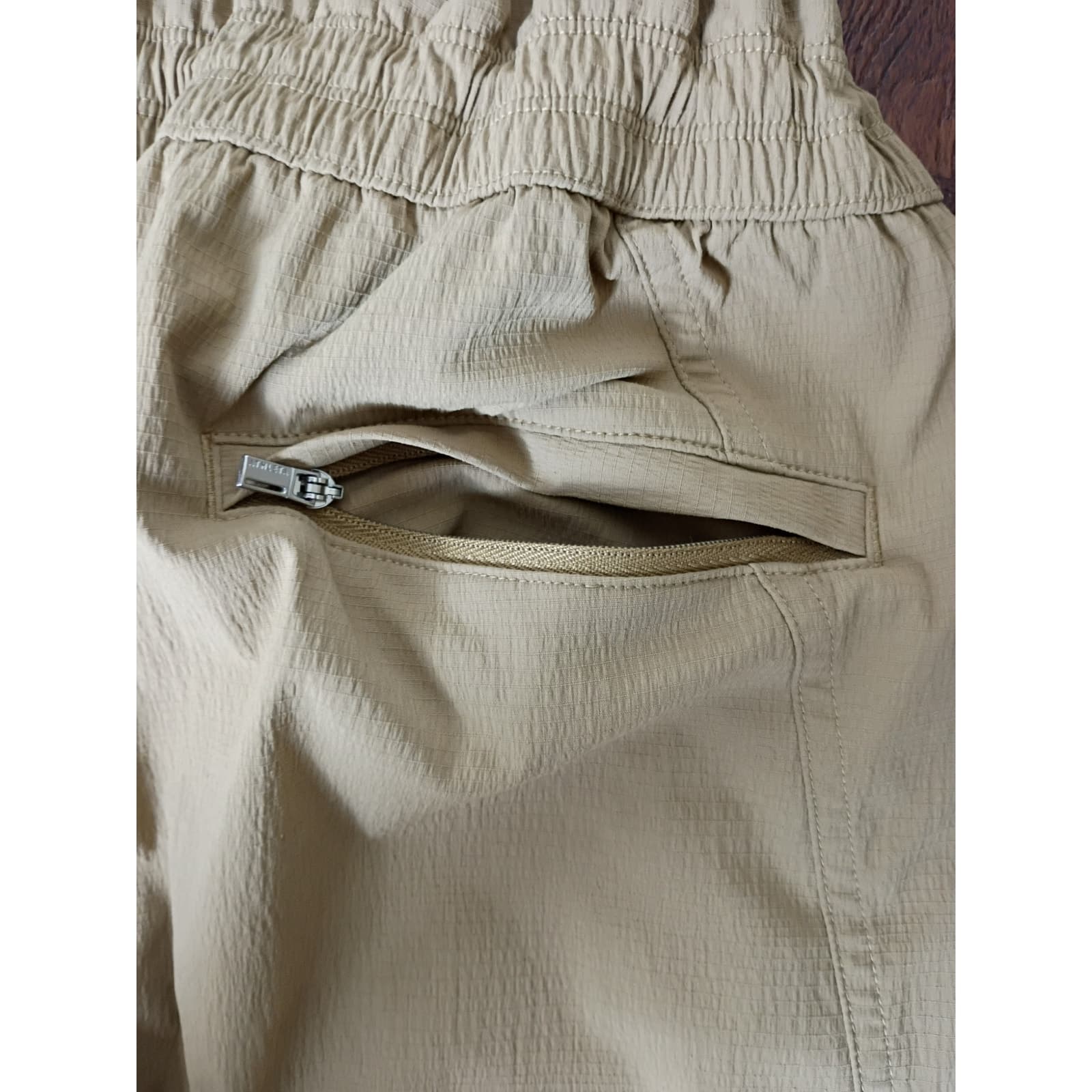 Athleta Trekkie High Rise Parachute Pant - Celadon Tint - Size 6 - Thumbnail 9