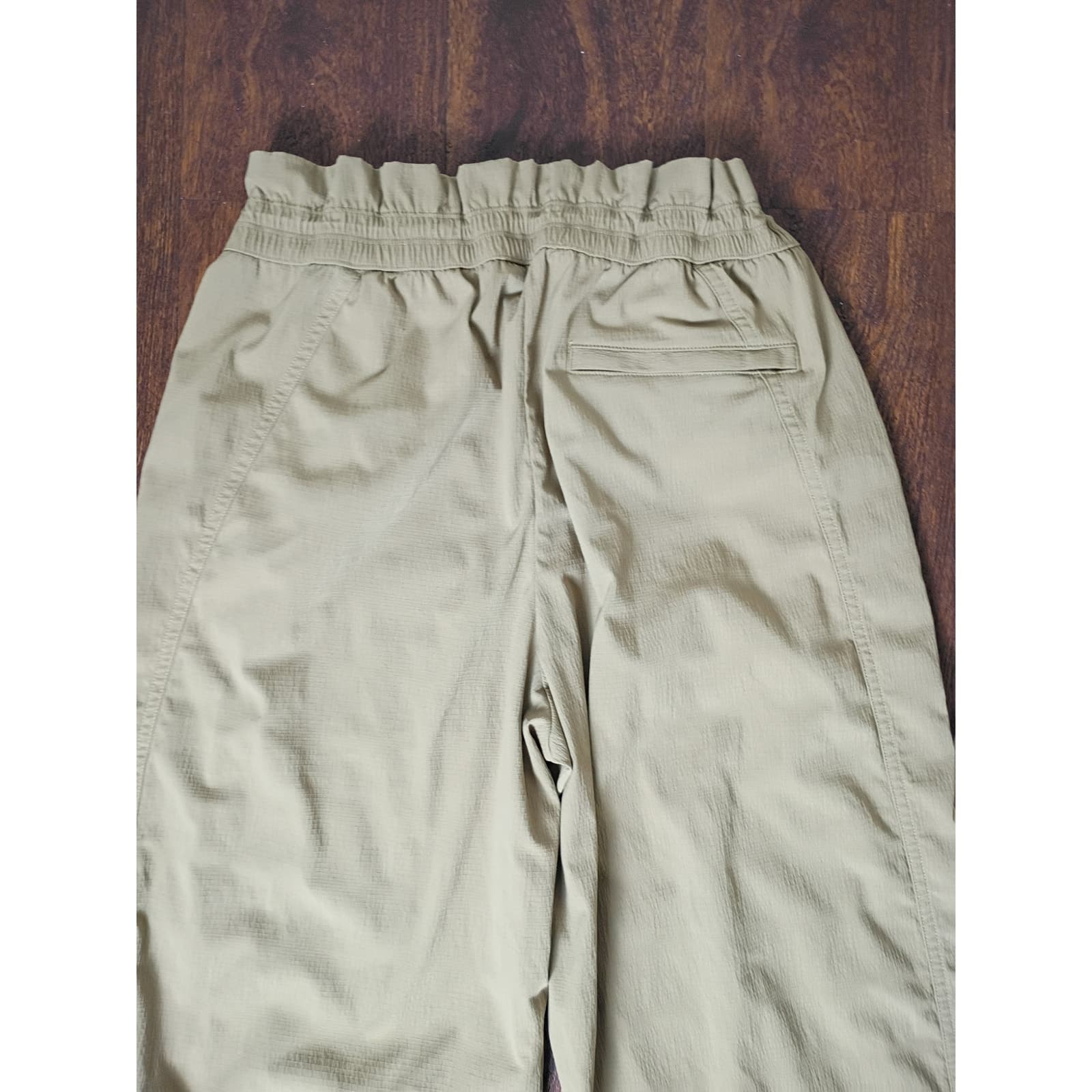 Athleta Trekkie High Rise Parachute Pant - Celadon Tint - Size 6 - Thumbnail 8