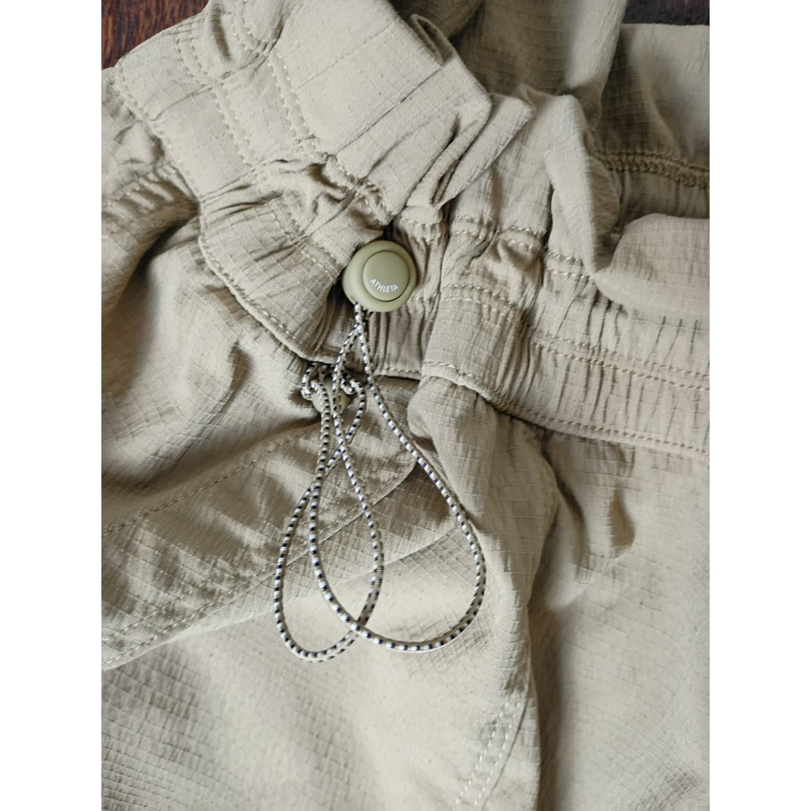 Athleta Trekkie High Rise Parachute Pant - Celadon Tint - Size 6 - Thumbnail 4