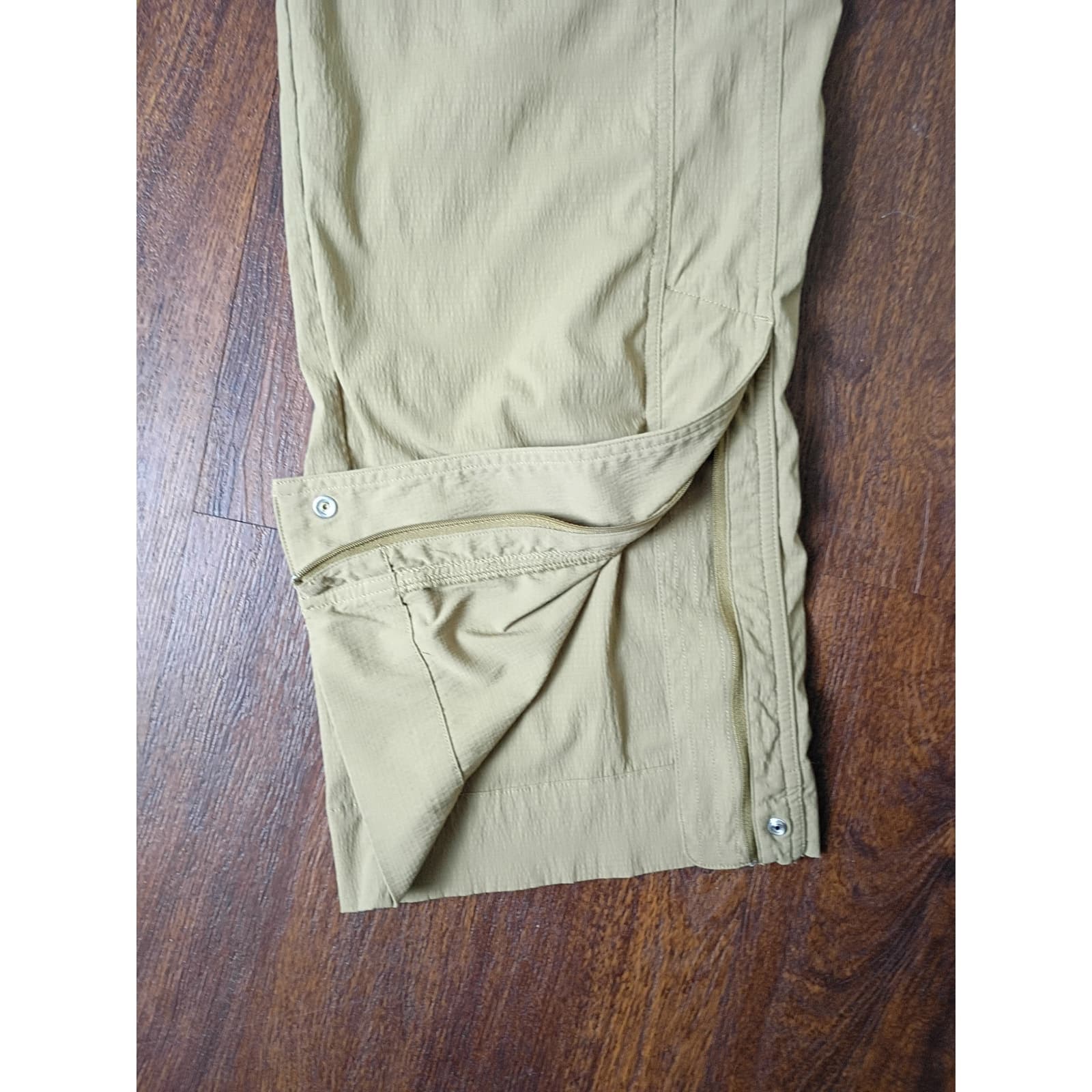 Athleta Trekkie High Rise Parachute Pant - Celadon Tint - Size 6 - Thumbnail 6