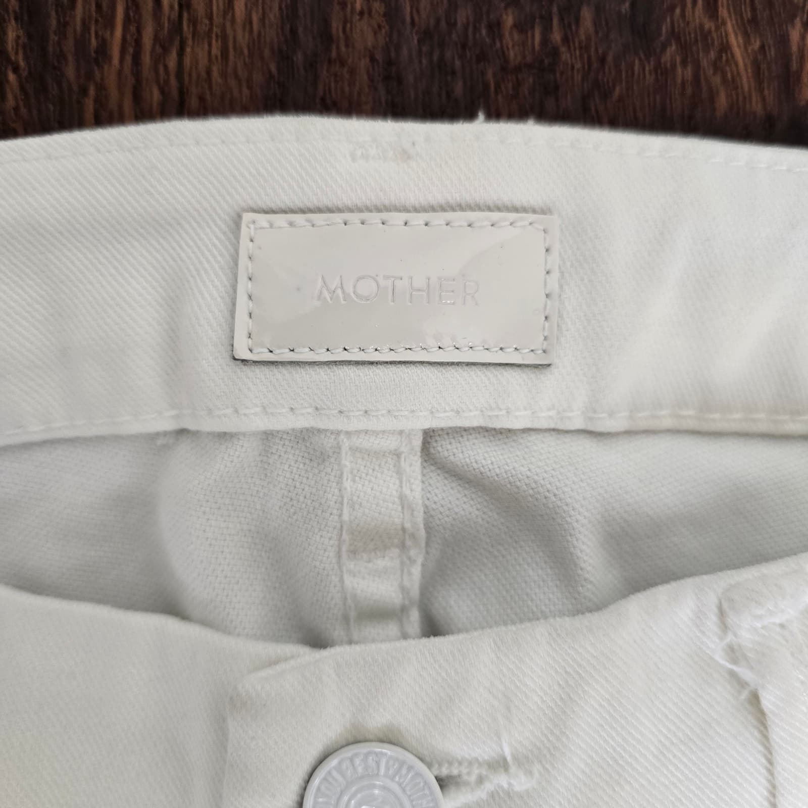 Mother Denim The Looker Crop Jeans in Glass Slipper White, Size 26 - Thumbnail 10