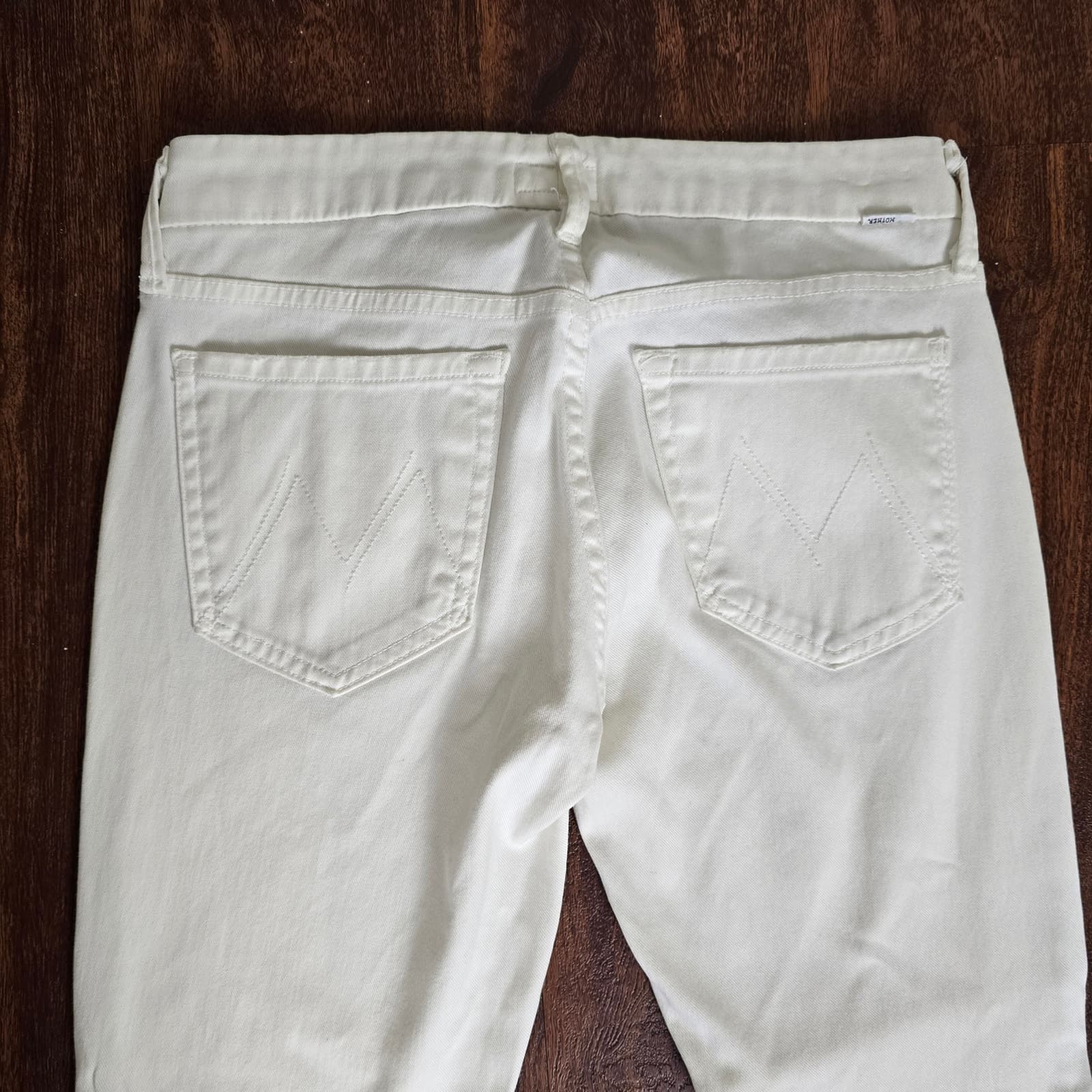 Mother Denim The Looker Crop Jeans in Glass Slipper White, Size 26 - Thumbnail 9
