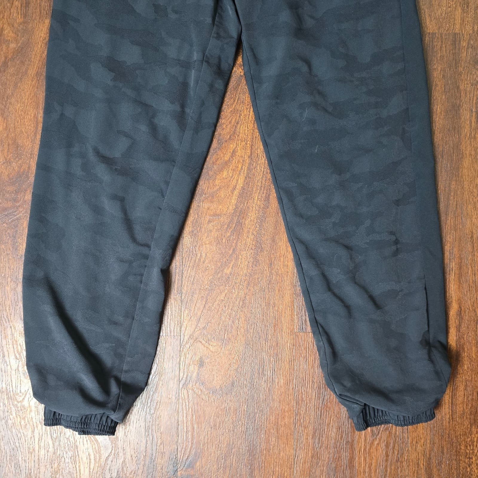 Athleta Lined Brooklyn Camo Jogger - Black - Size 10 - 631615 - Thumbnail 6