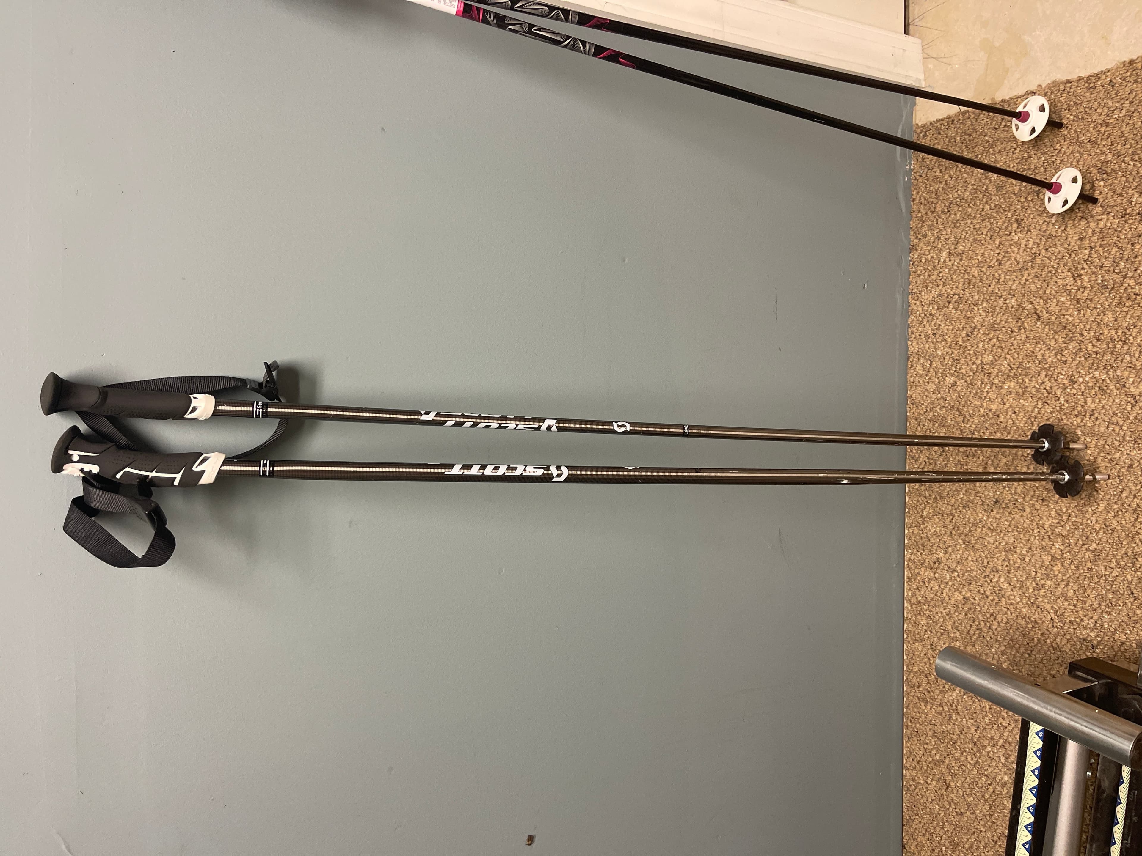 Scott Pro Taper Ski Poles - Image 1