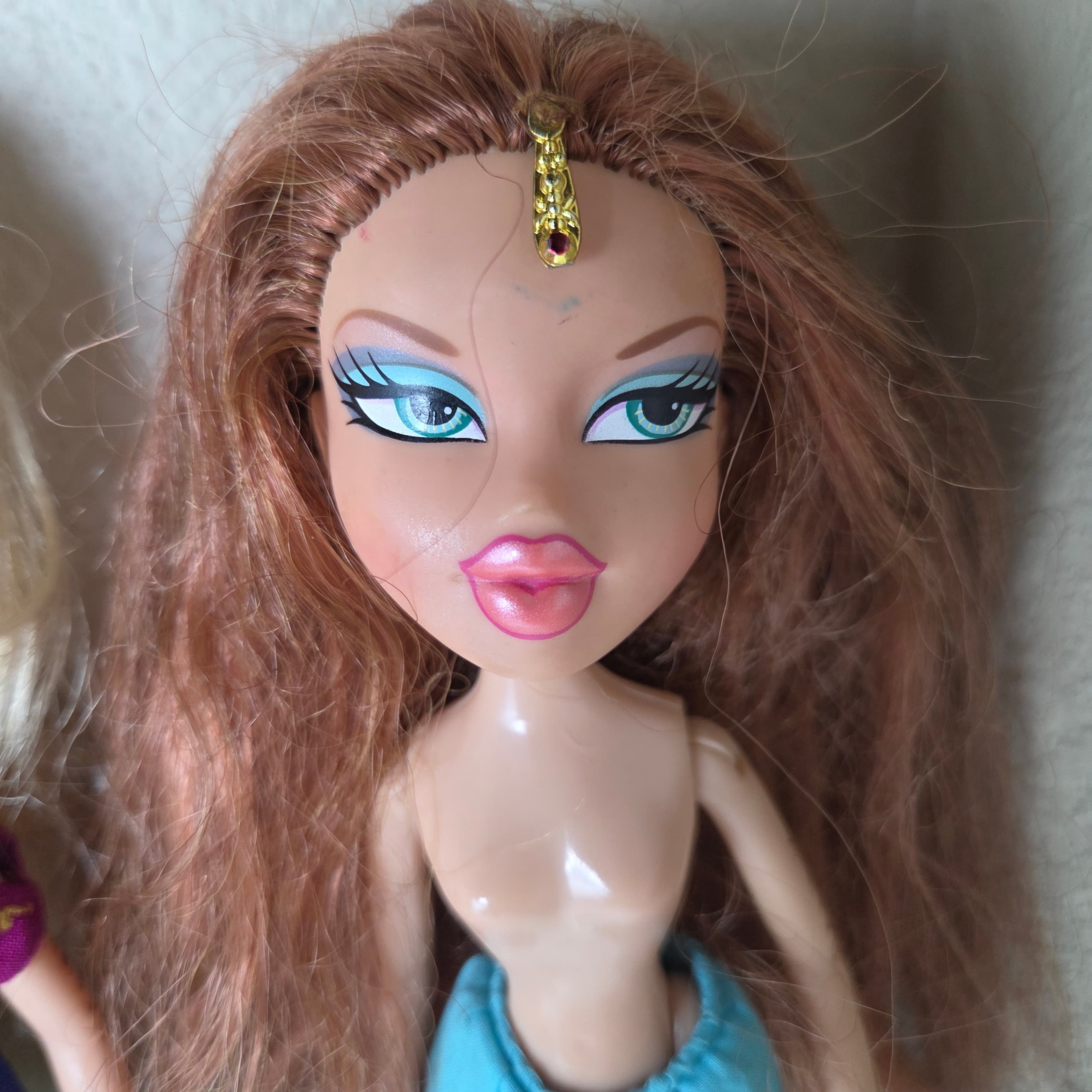 Bratz Vintage Genie Magic Dolls Bundle - Yasmin, Cloe, Meygan - Thumbnail 9