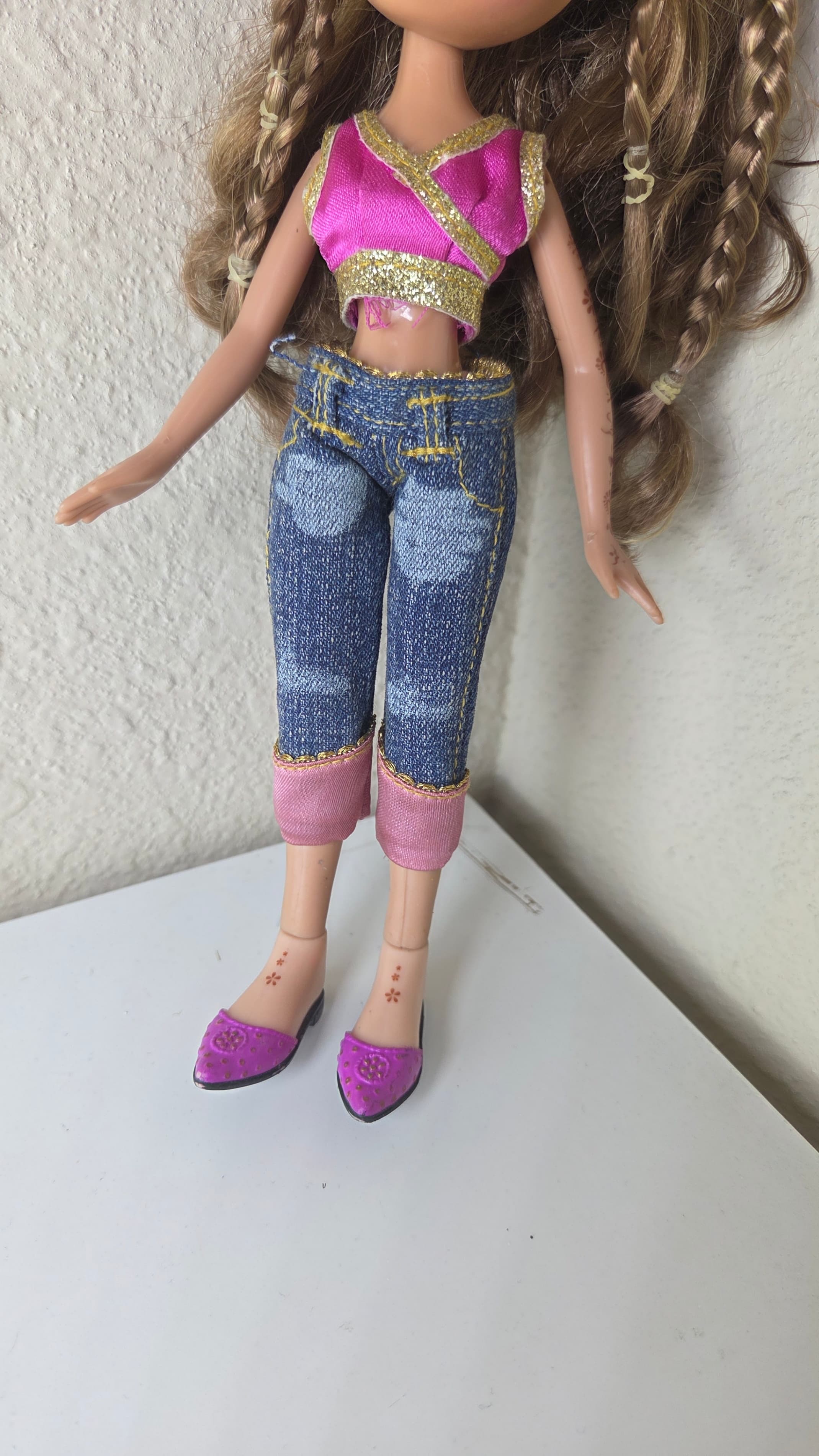 Bratz Vintage Genie Magic Dolls Bundle - Yasmin, Cloe, Meygan - Thumbnail 6