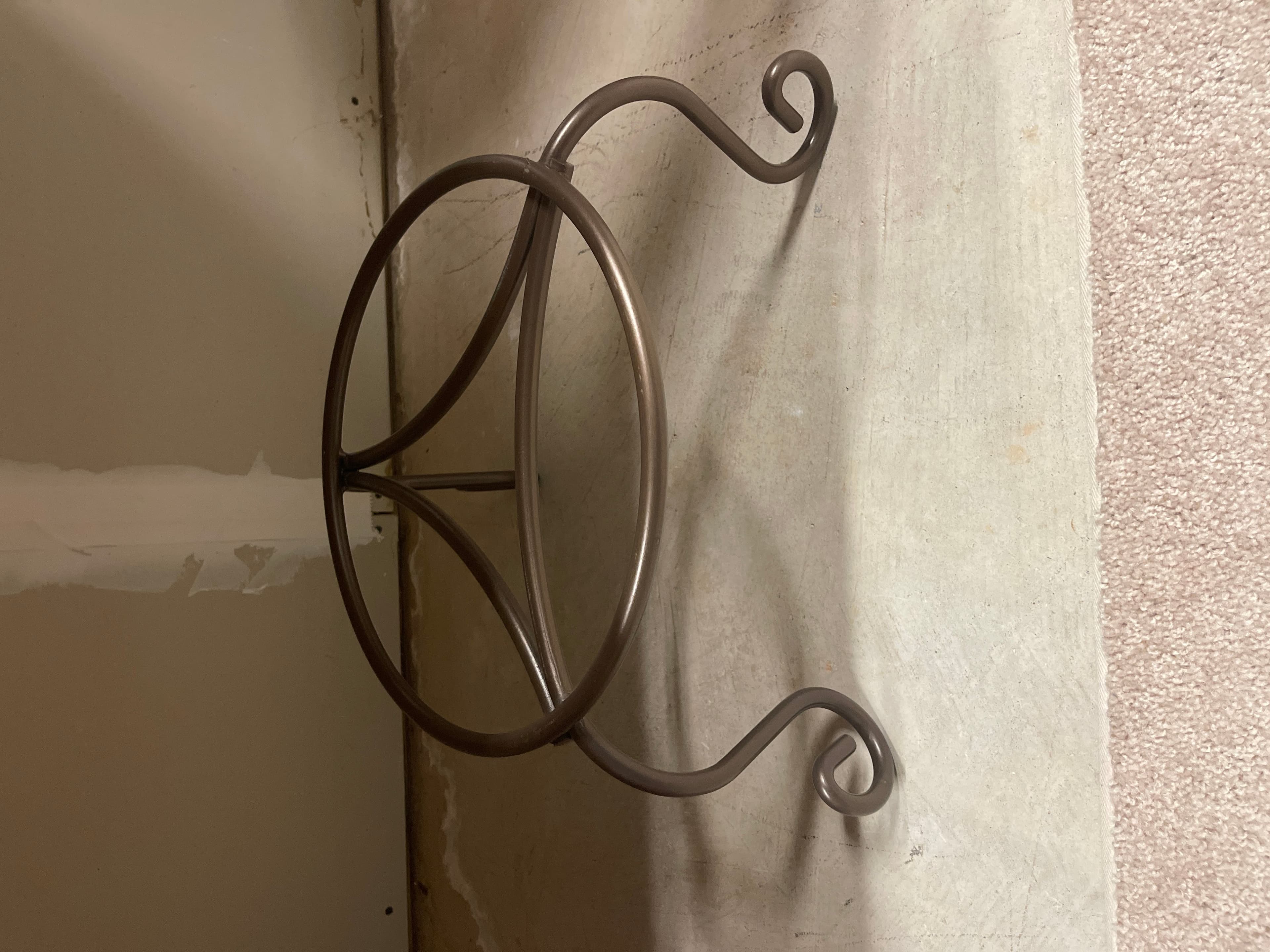 Metal Plant Stand with Curved Legs - Image 1