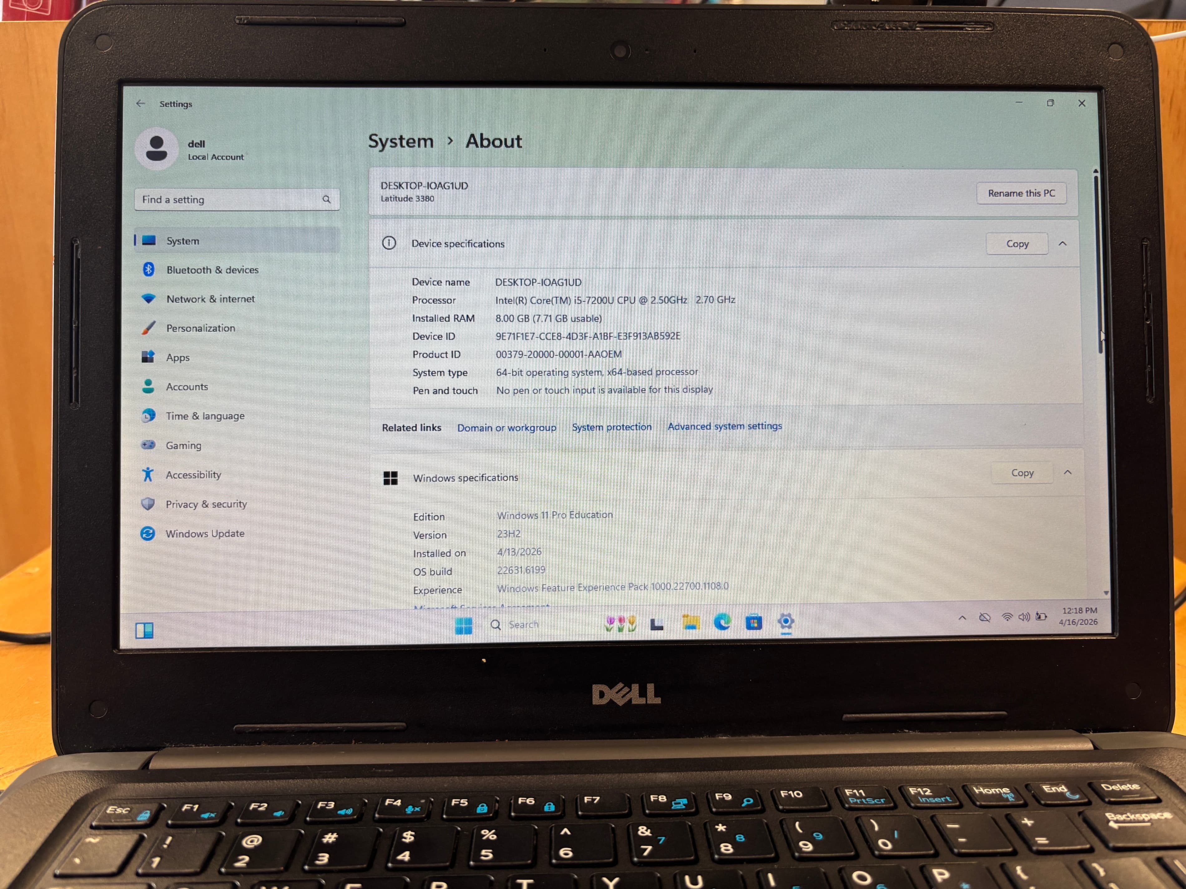 Dell Latitude 3380 - Thumbnail 2