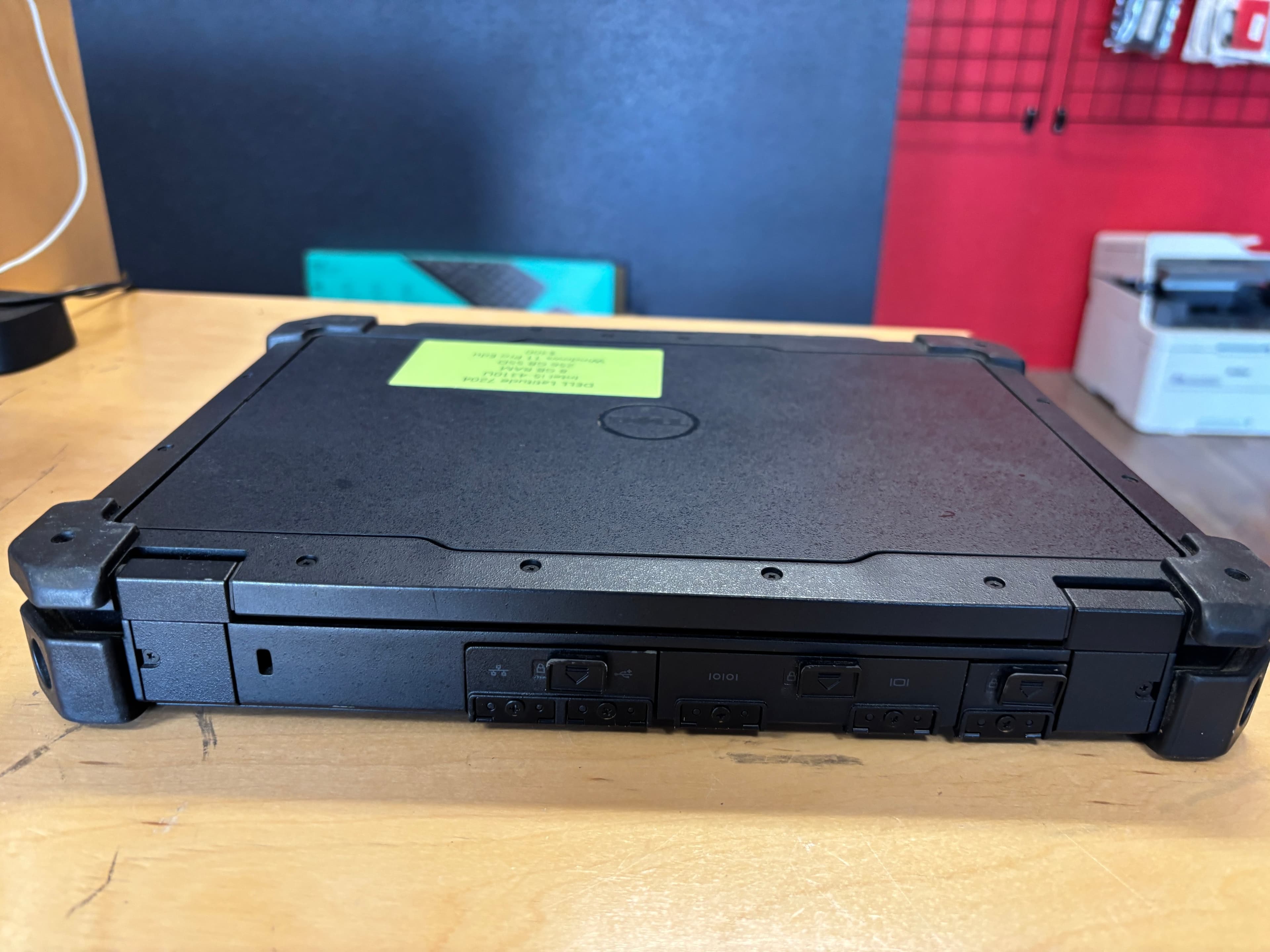 Dell Latitude 12 Rugged Extreme (7204) - Thumbnail 3