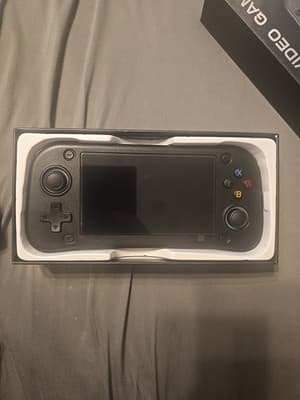 G28 Retro Gaming Handheld With 64 Gig SD Card 4.3" IPS Screen And Hdmi Output - Thumbnail 3