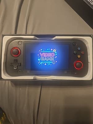 G28 Retro Gaming Handheld With 64 Gig SD Card 4.3" IPS Screen And Hdmi Output - Thumbnail 4