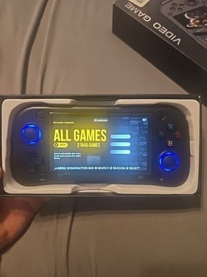 G28 Retro Gaming Handheld With 64 Gig SD Card 4.3" IPS Screen And Hdmi Output - Thumbnail 5