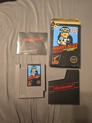 Hogan's Alley (Nintendo Entertainment System, 1985) CIB TESTED Working - Image 1