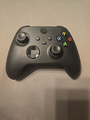 Microsoft Wireless Controller for Xbox Series X/S with Adapter for Windows 10 - - Image 1