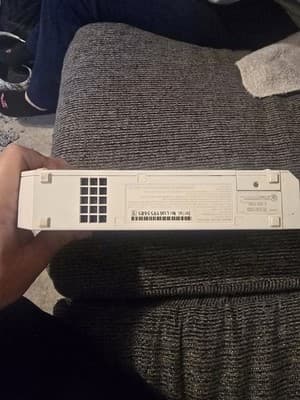 Nintendo Wii Console - White GameCube Compatible. CD Drive Not Working - Thumbnail 4