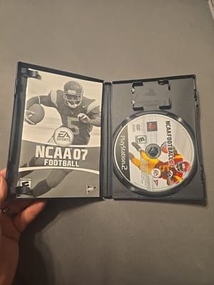 NCAA Football 07 (Sony PlayStation 2, 2006) Tested And Working - Thumbnail 3