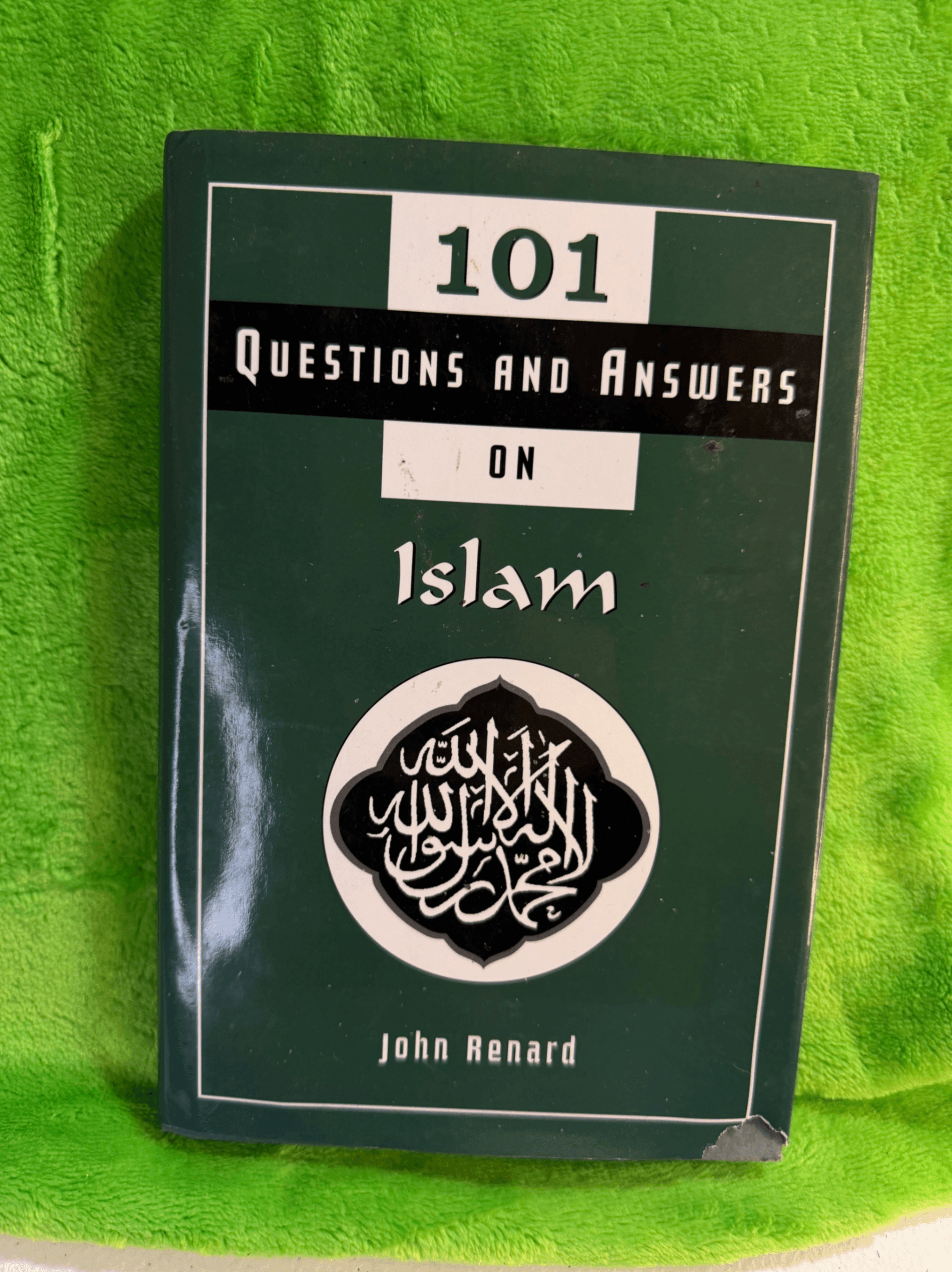 101 Questions and Answers on Islam by John Renard - Image 1