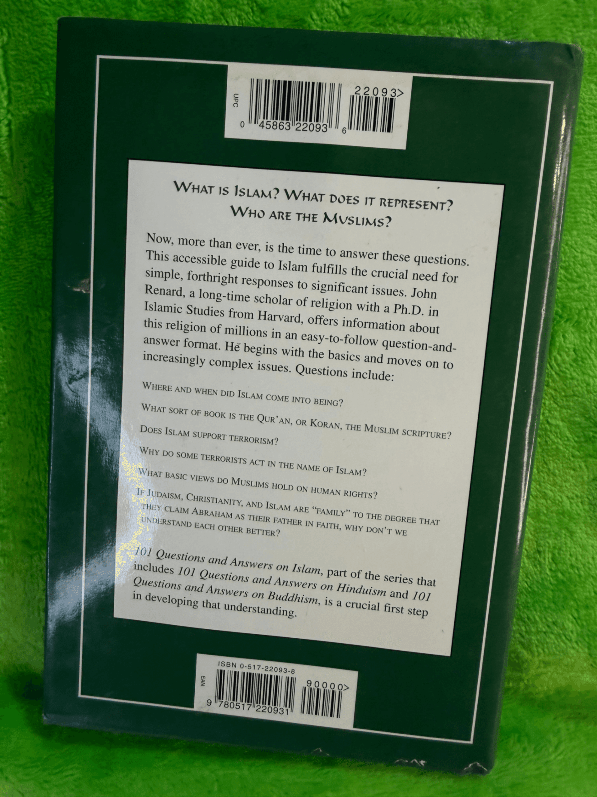 101 Questions and Answers on Islam by John Renard - Thumbnail 2