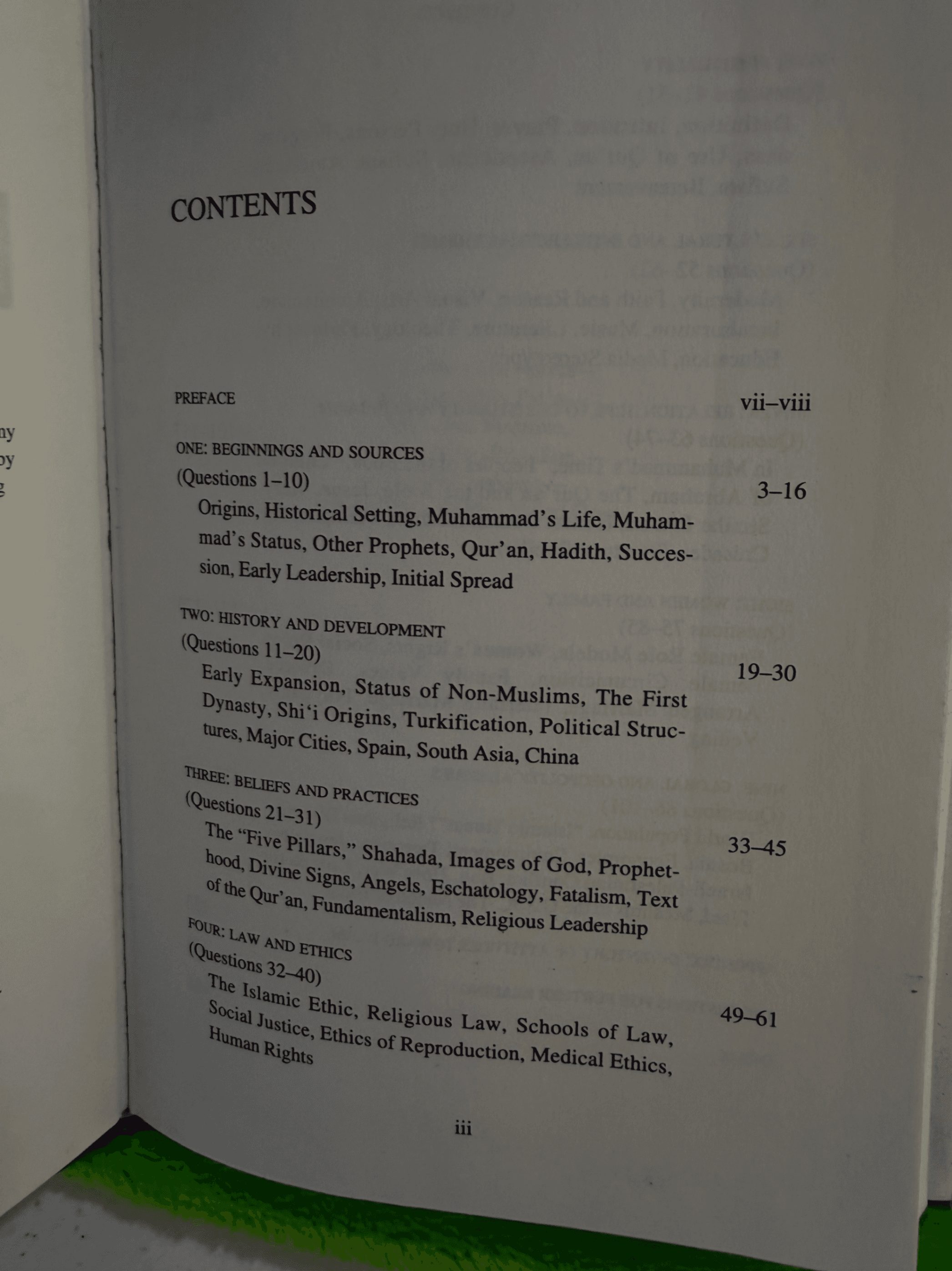 101 Questions and Answers on Islam by John Renard - Thumbnail 4