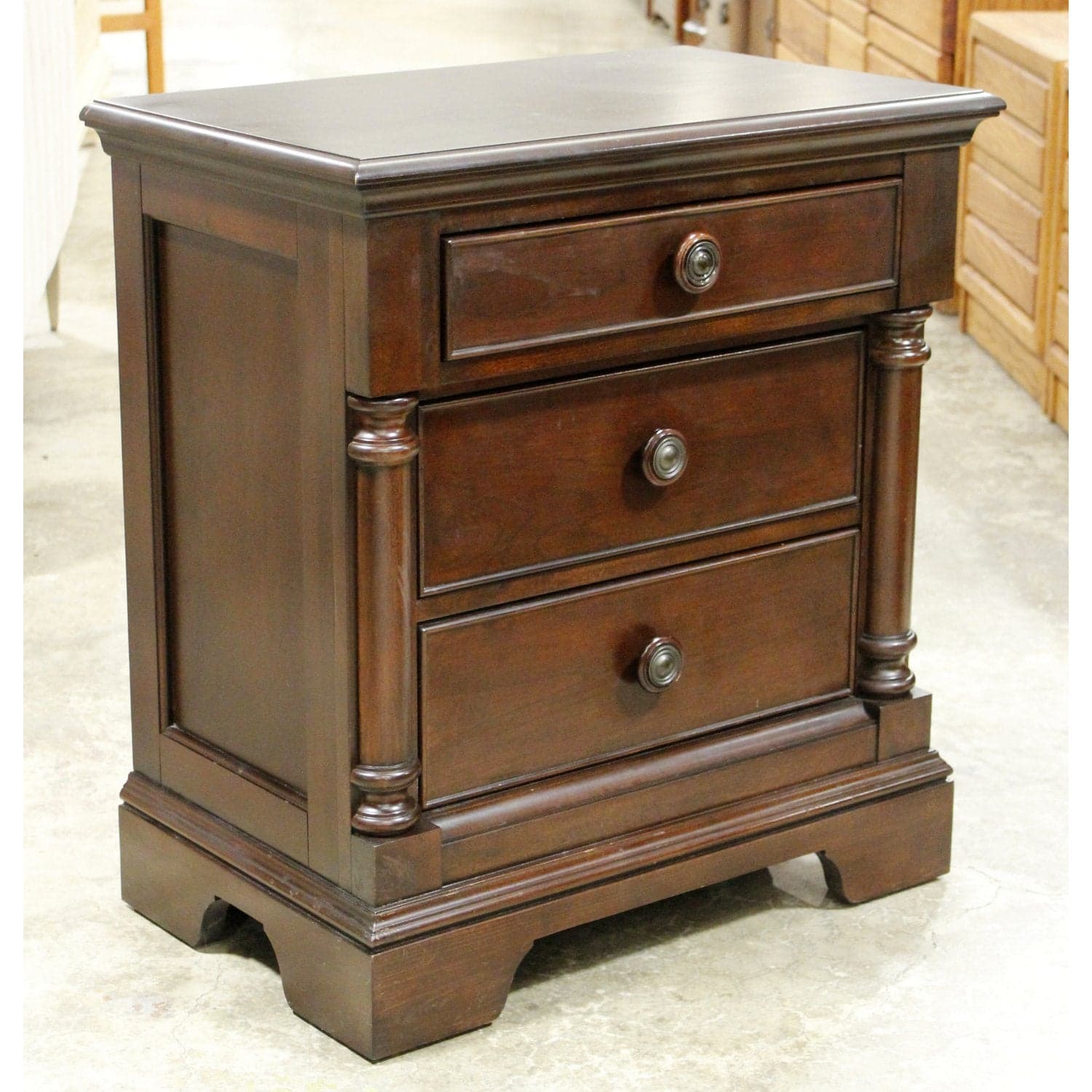 3 Drawer Nightstand w/Pillars - Espresso - Thumbnail 3