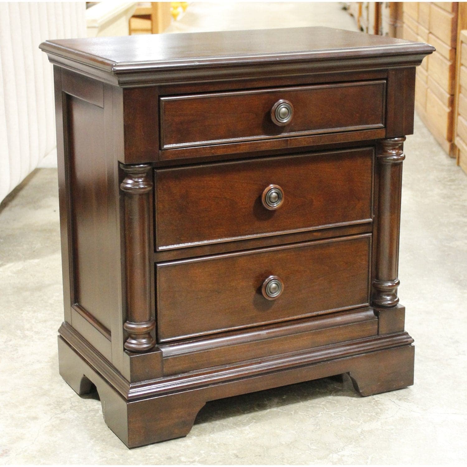 3 Drawer Nightstand w/Pillars - Dark Brown - Thumbnail 3