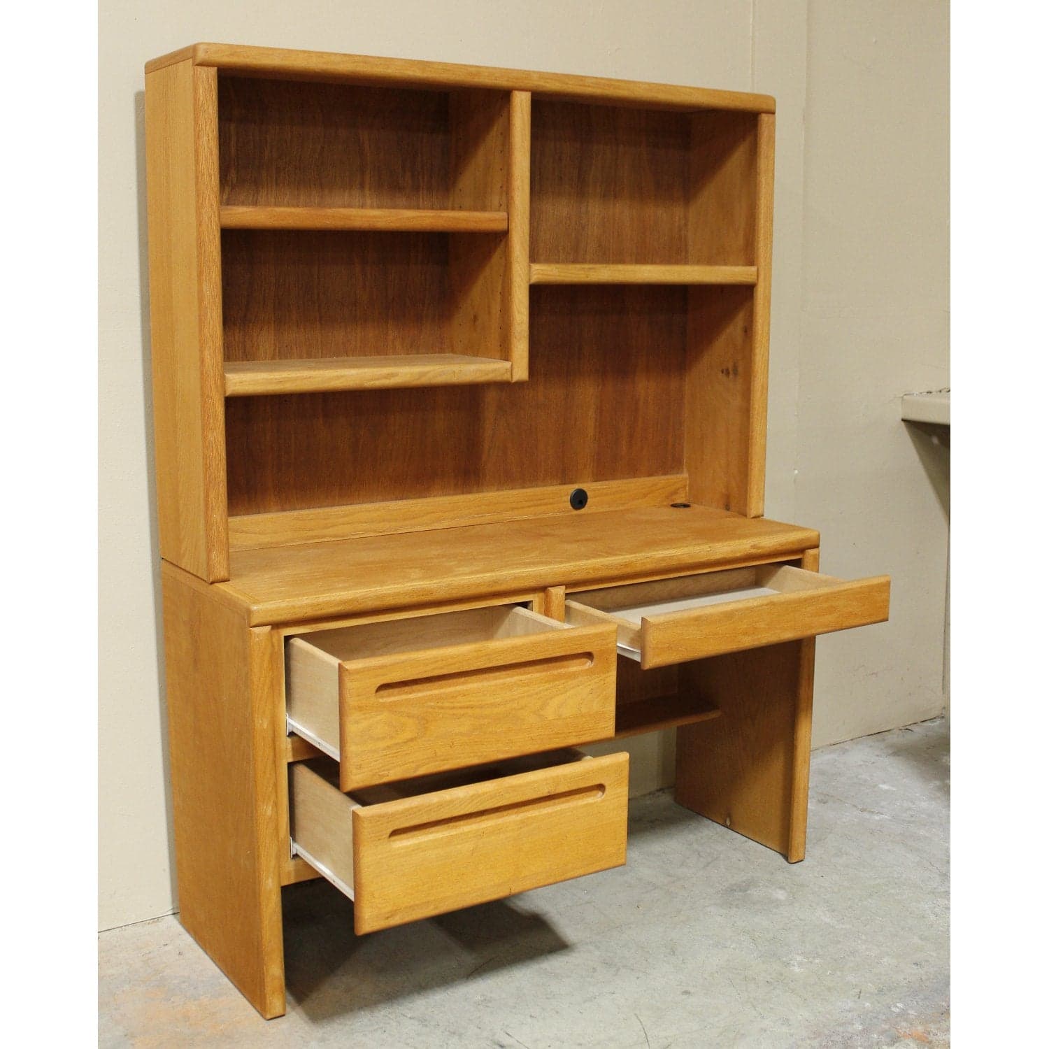 Oak Student Desk w/Hutch & Chair - Thumbnail 2