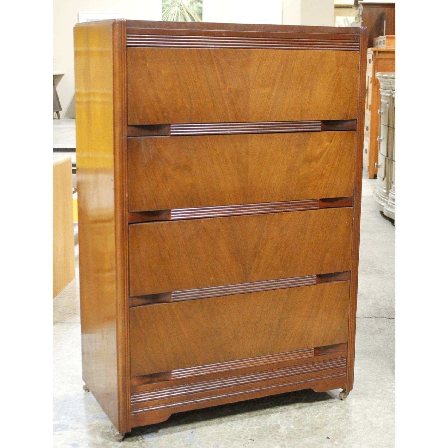 Vintage 4 Drawer Chest of Drawers - Thumbnail 3