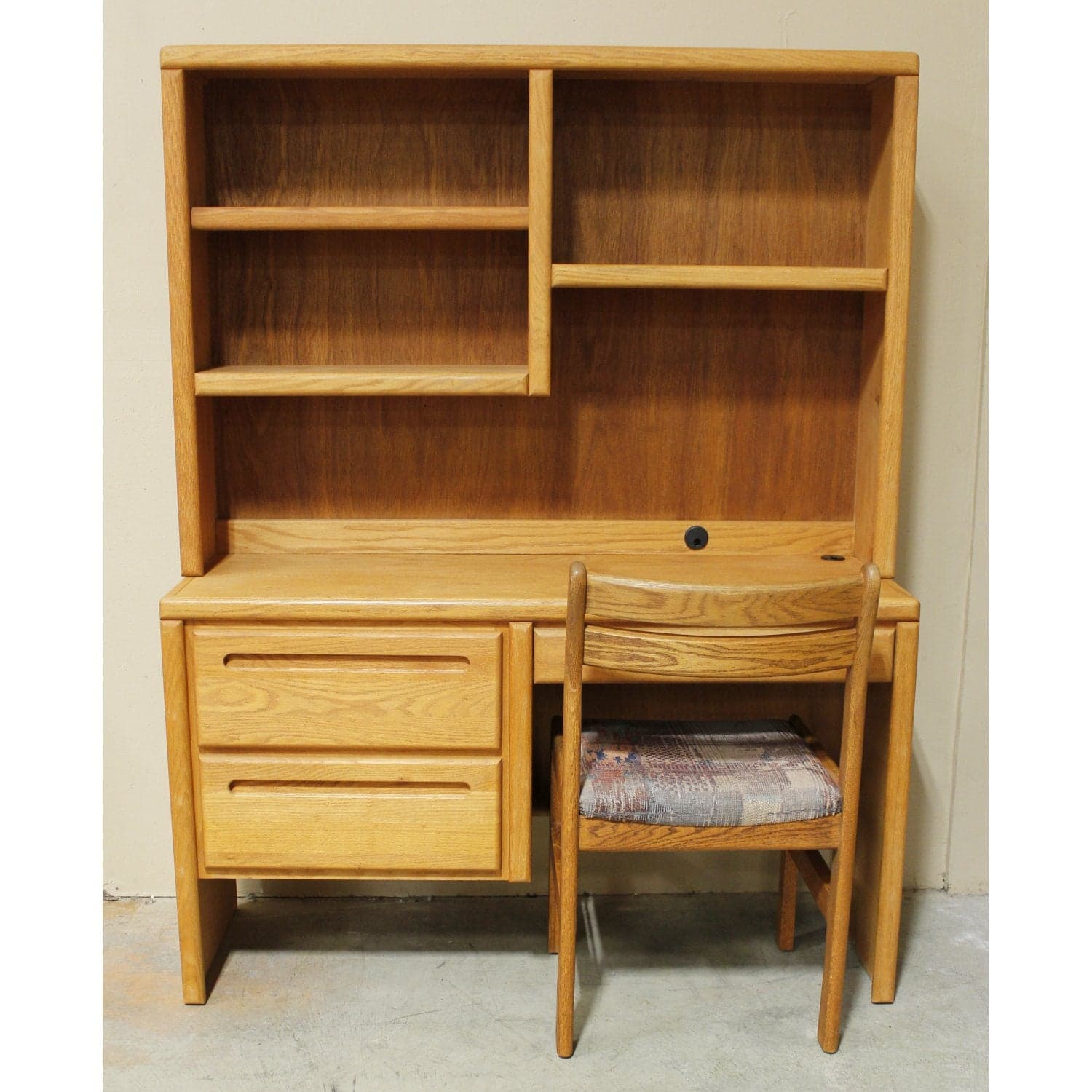 Oak Student Desk w/Hutch & Chair - Thumbnail 3