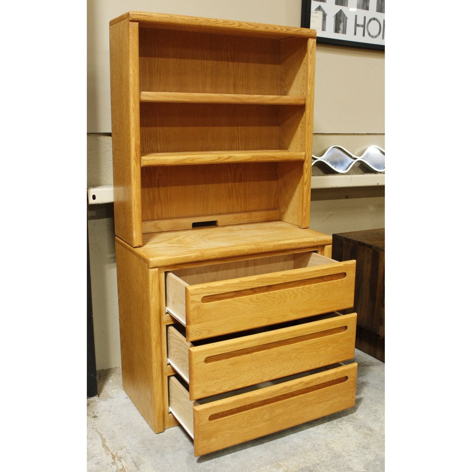 Oak 3 Drawer Chest w/Hutch - Thumbnail 2