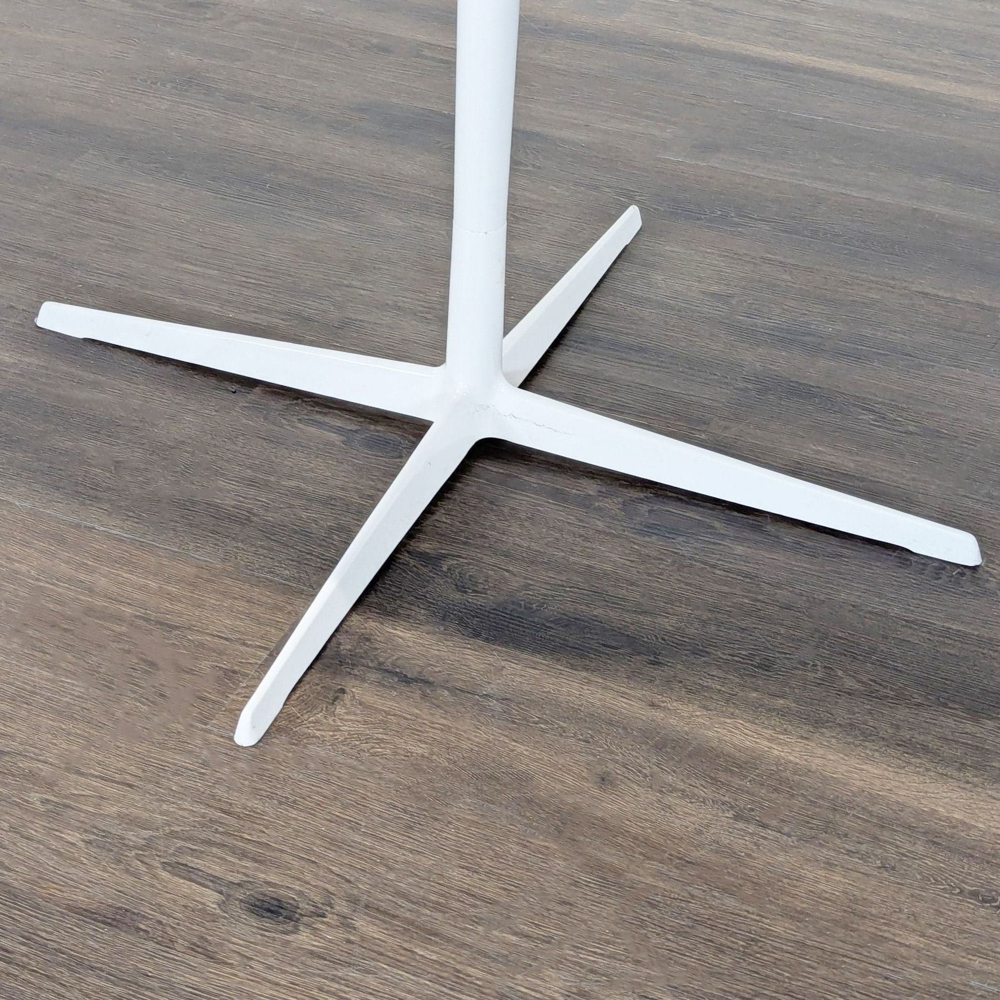 Eames Eolo Modern White Dining Set with Oval Table and 4 Eiffel Chairs - Thumbnail 7