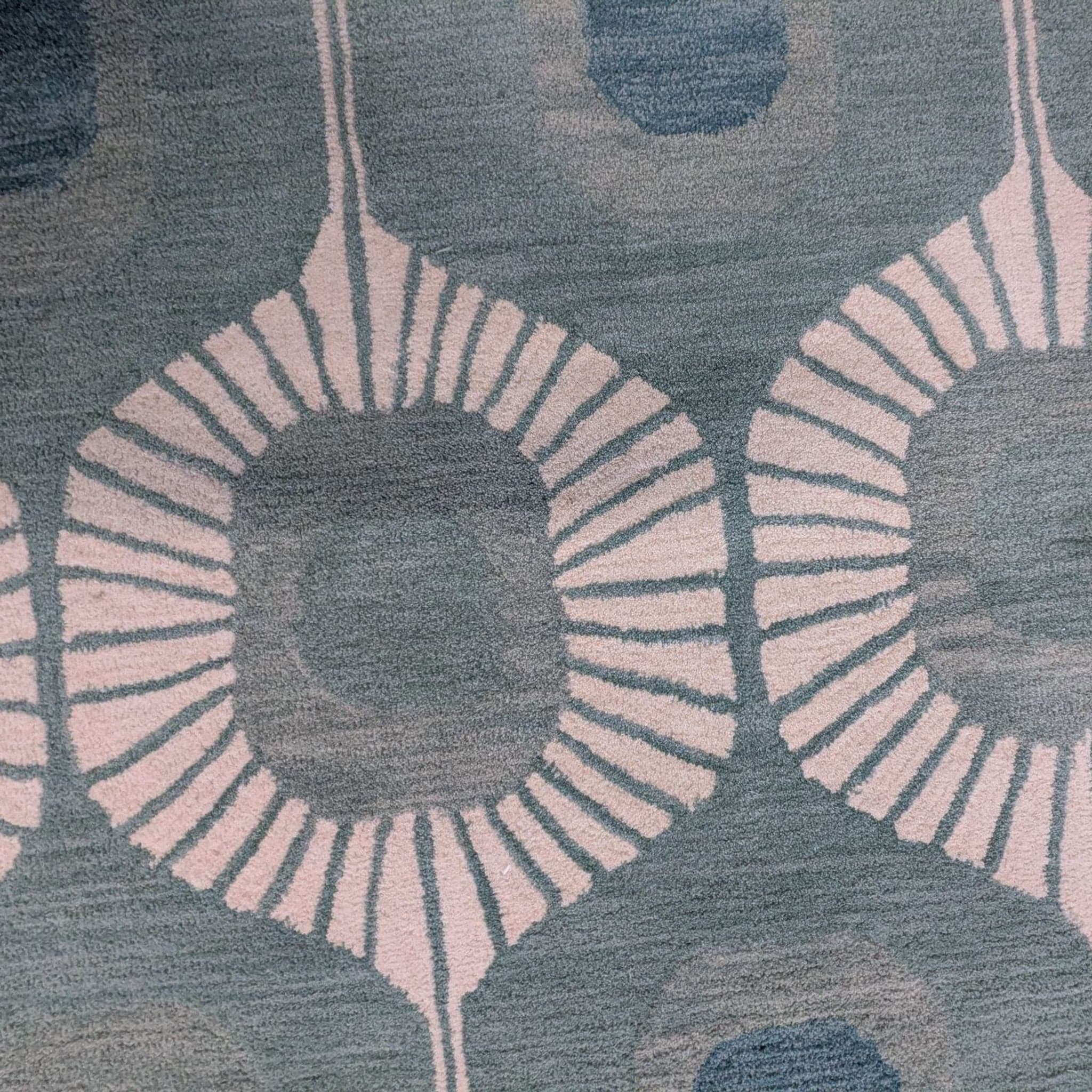 Bashian Chelsea Modern Geometric Blue and Cream 7.6’ x 9.6’ Area Rug - Thumbnail 3