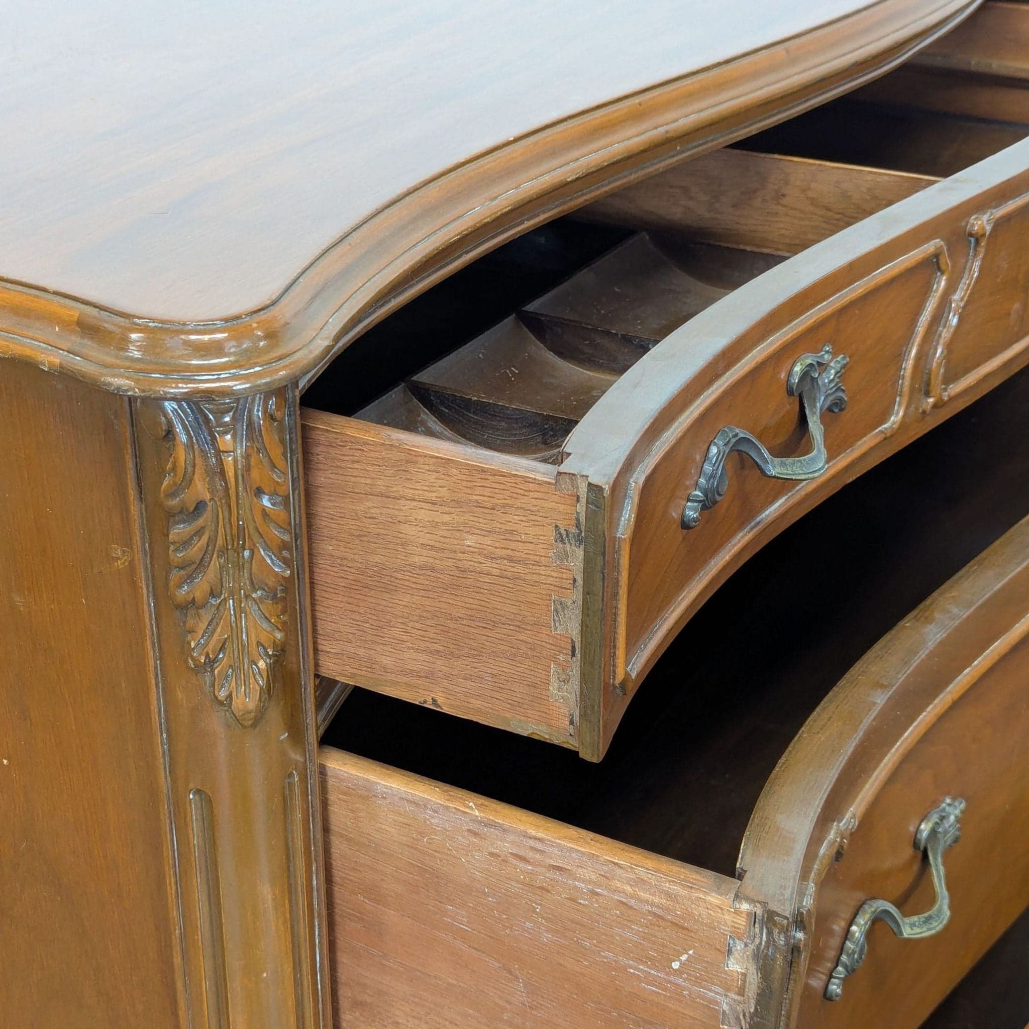 John Stuart Inc. Classic Wooden Dresser with Curved Drawers and Ornate Detailing - Thumbnail 2