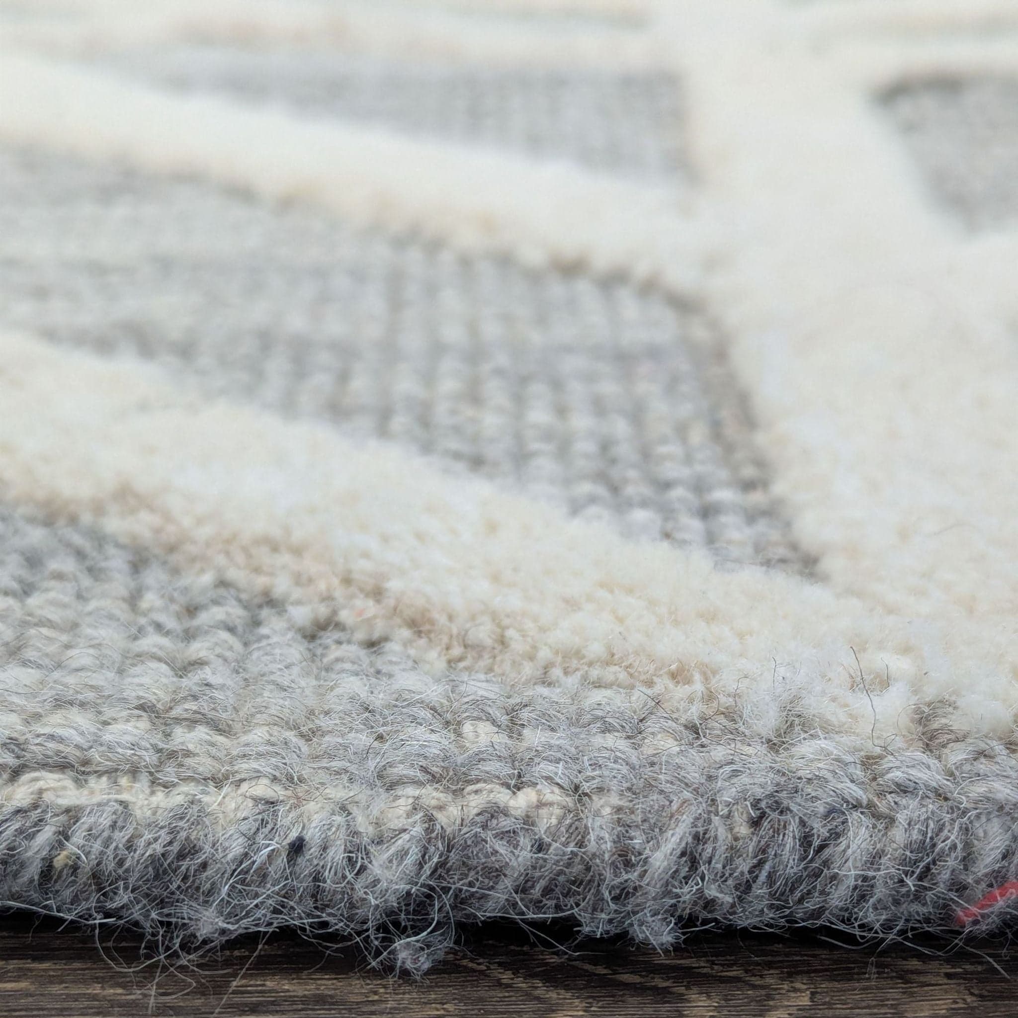 Signature Design by Ashley Modern Geometric Karah 8x10 Area Rug, Gray and Cream - Thumbnail 5