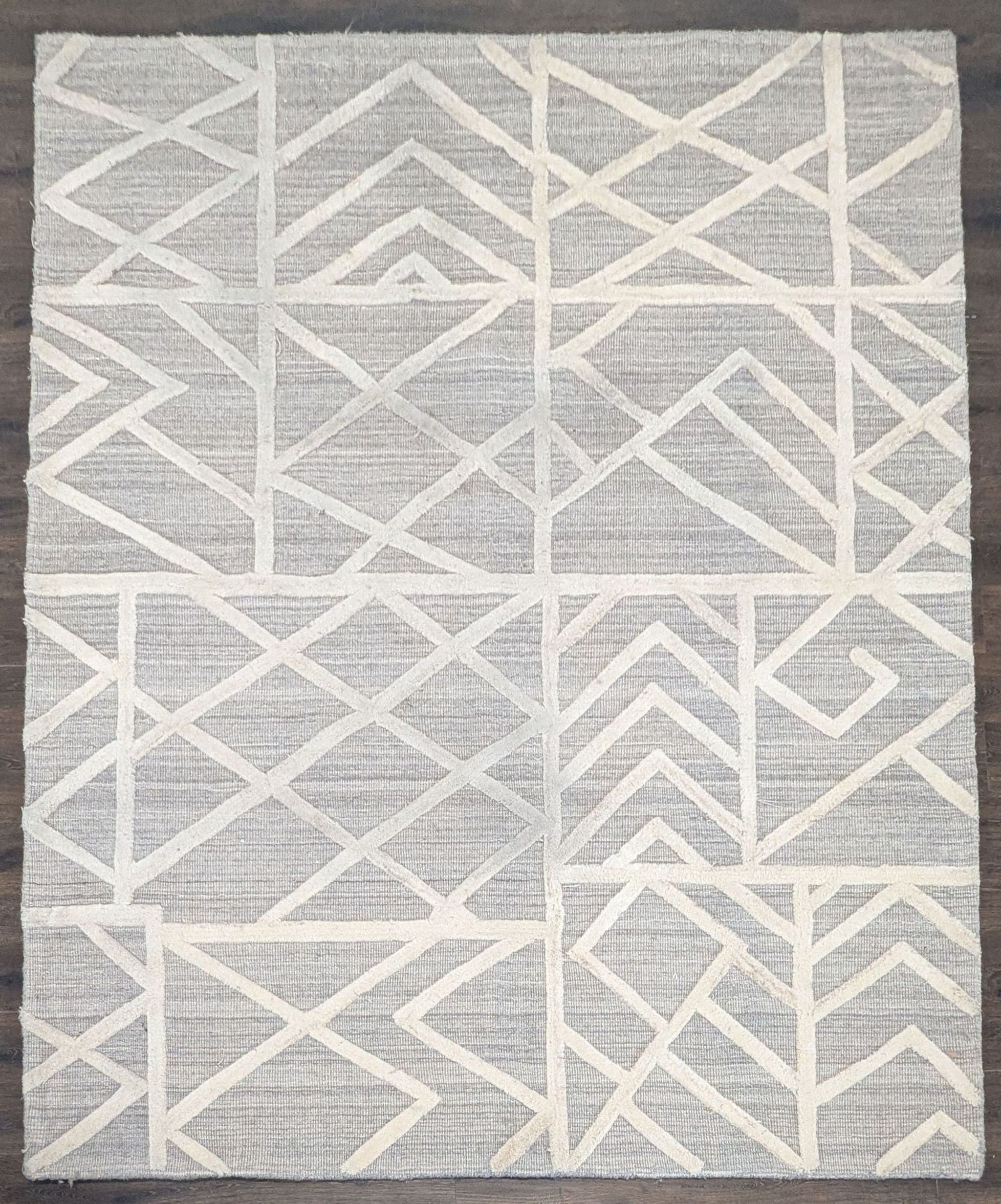 Signature Design by Ashley Modern Geometric Karah 8x10 Area Rug, Gray and Cream - Thumbnail 7