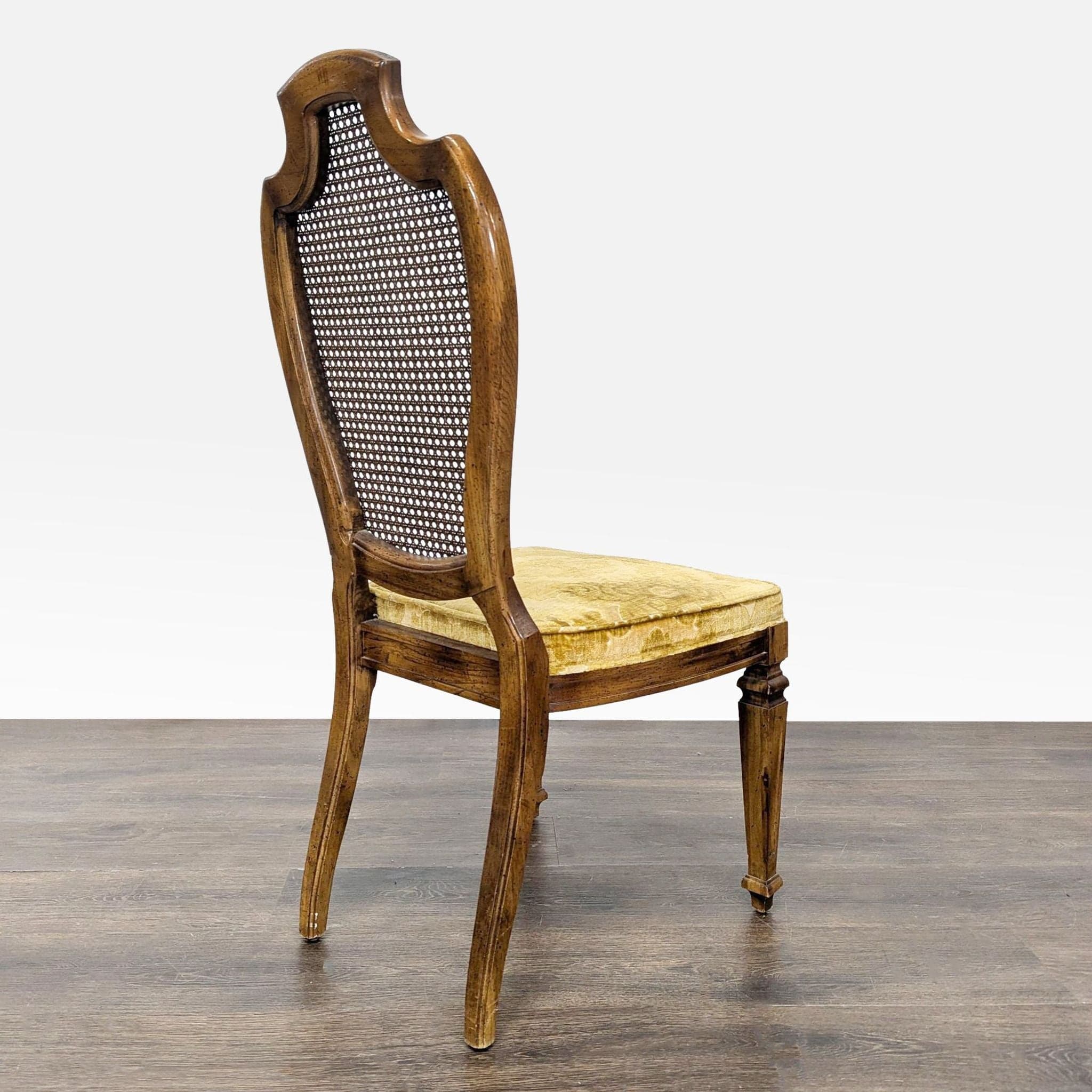 Set of Four Vintage Century Furniture Dining Chairs - Thumbnail 3