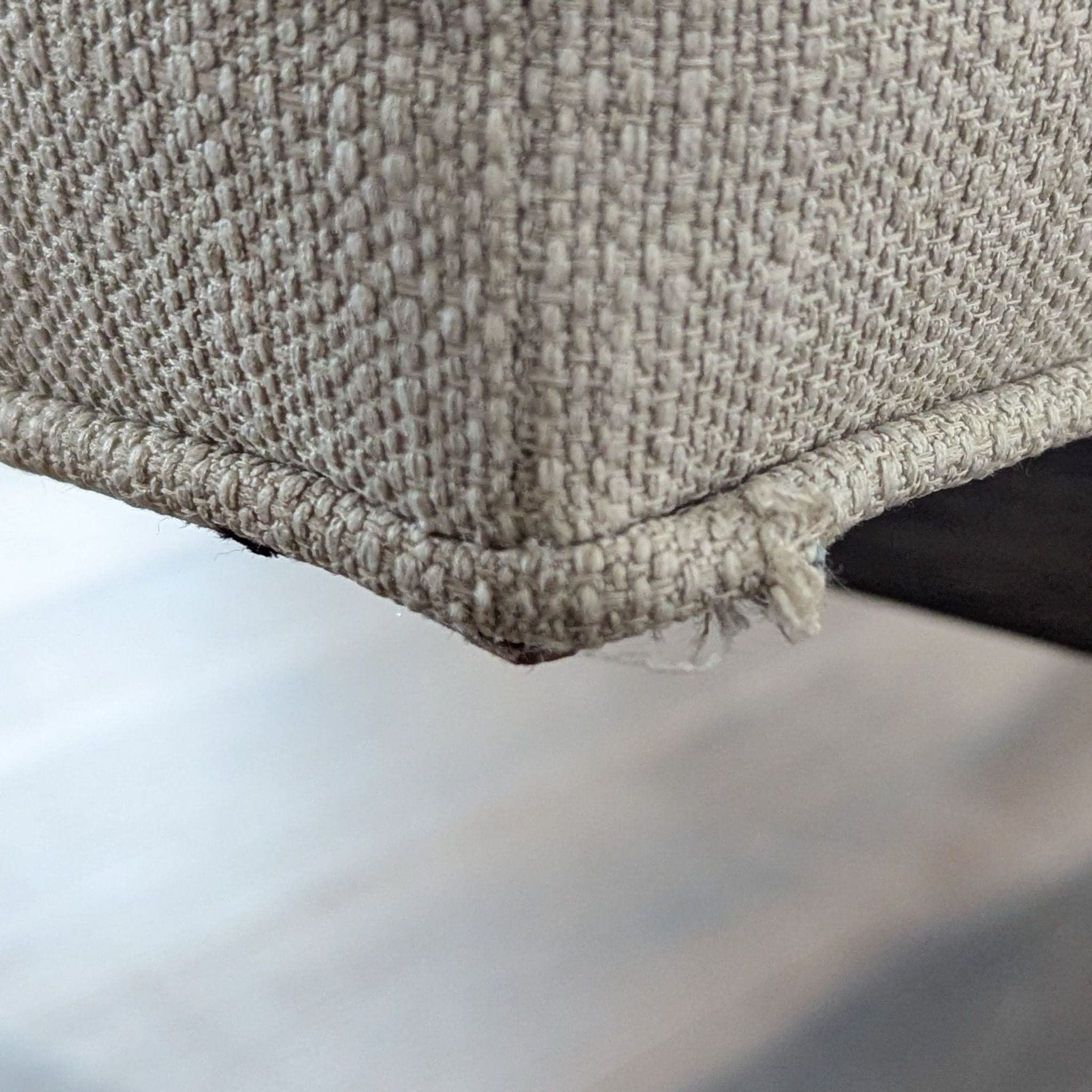 Vanguard Furniture Michael Weiss Bench - Thumbnail 9