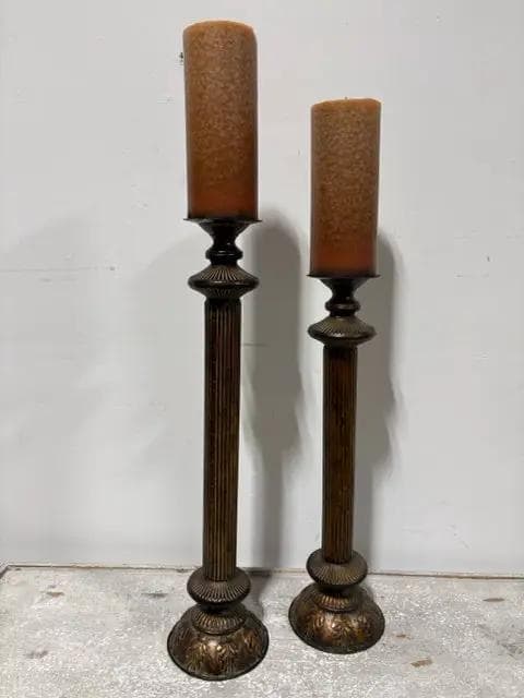 Set Of 2 Pillar Candlesticks With Candles - Image 1
