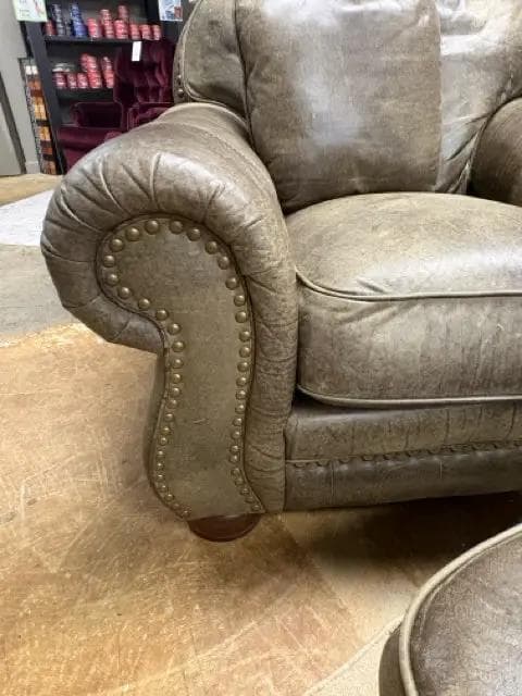 Lane Brown Leather Chair And Ottoman With Brass Nailheads - Thumbnail 2